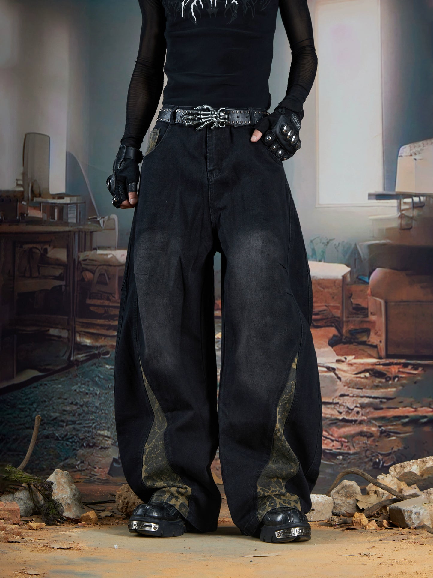 Deconstruction Splicing Leopard Washed Wide Leg Denim Jeans WN21361