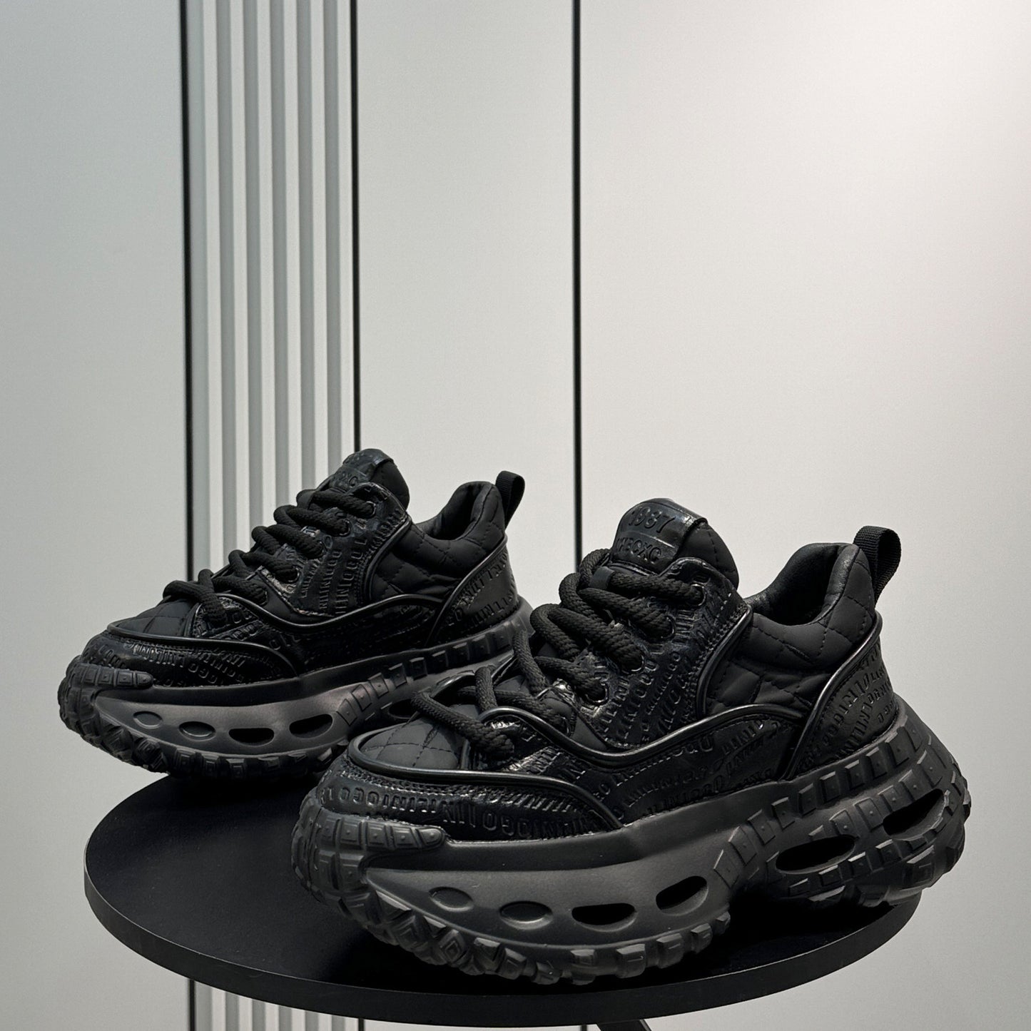 Embroidery Air Sole Chunky Sole Sneakers WN24611