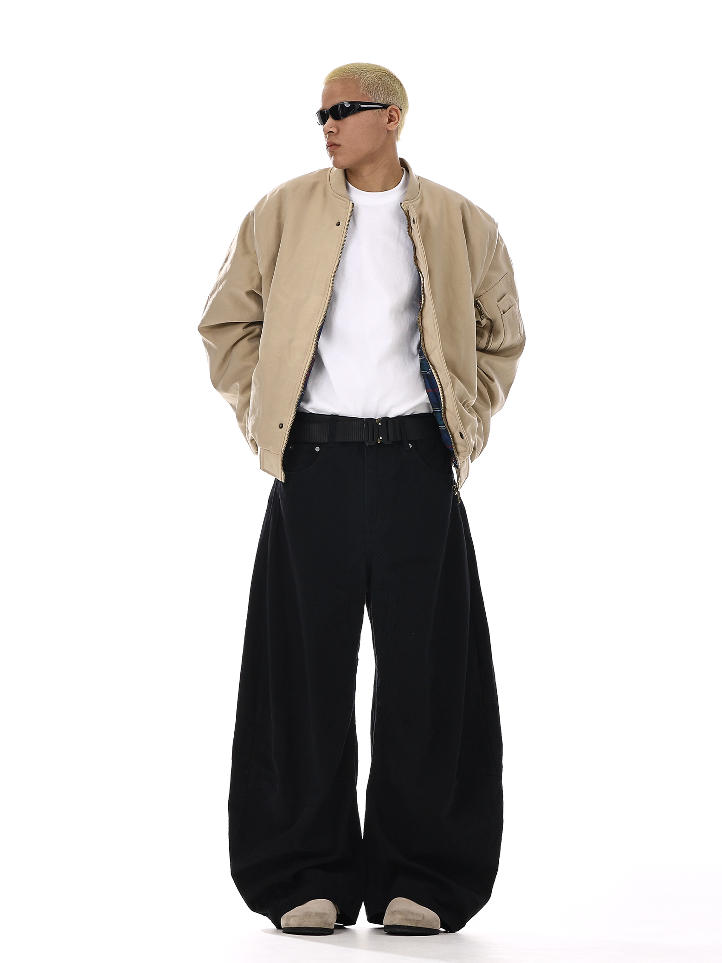 Washed Wide-Leg Straight Trousers WN15140