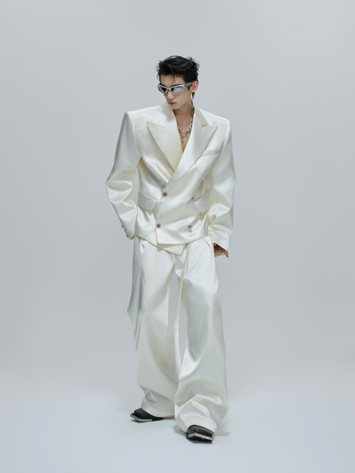 Glossy Waist-Fitted Tailored Jacket & Flare Trousers Setup WN21702