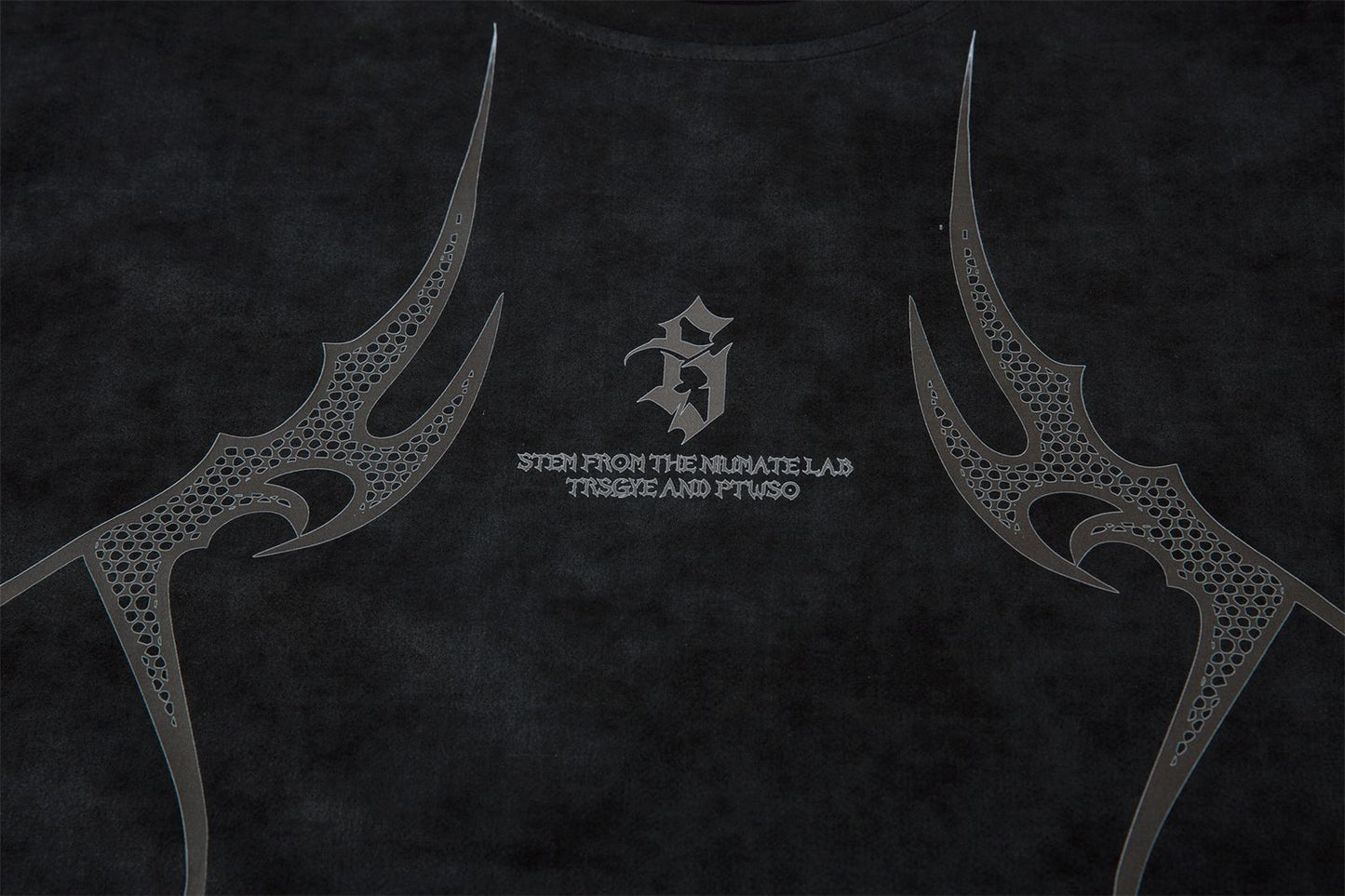 Suede Graffiti Print Oversize Short Sleeve T-Shirt WN15117