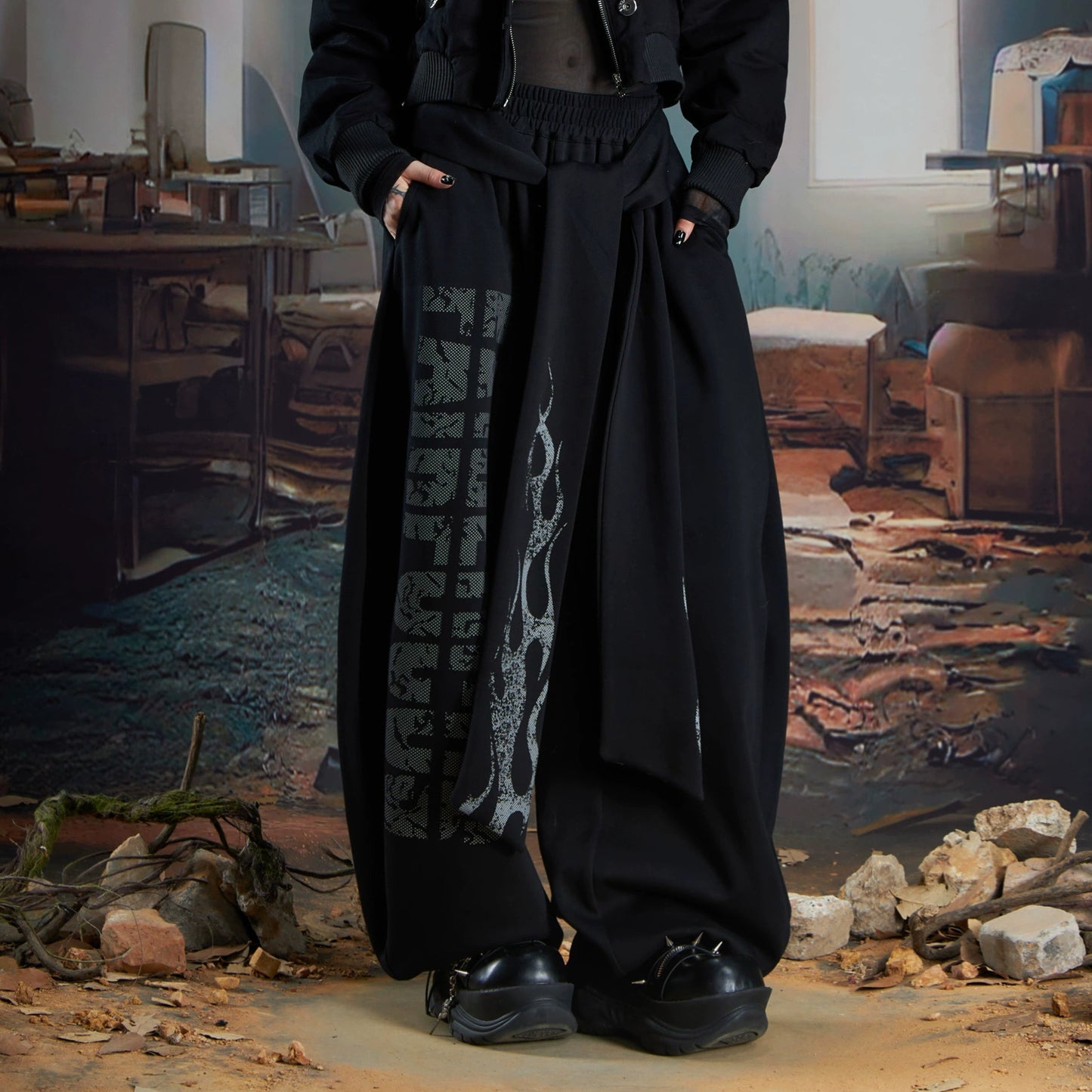 Totem Print Strap Design Wide Leg Sweatpants WN21349