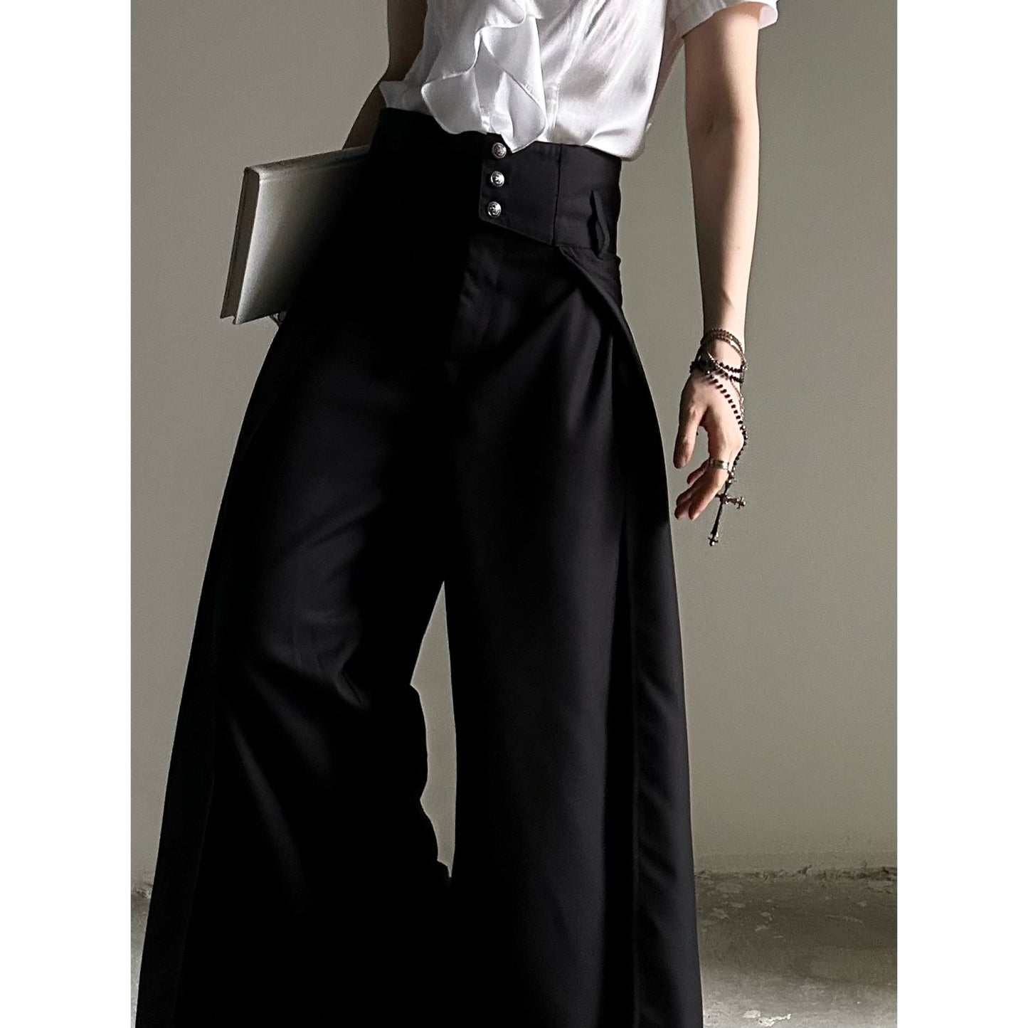 Button Detail Wide Leg Trousers WN23120