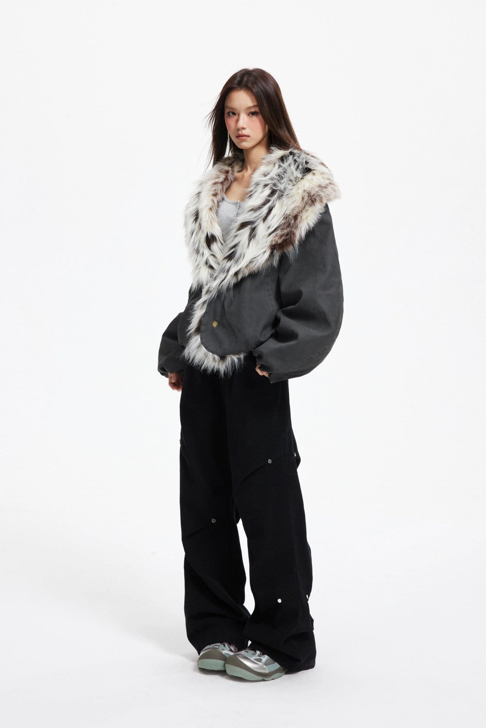 Fake Fur Collar V-Neck Short Puffer Jacket WN27869