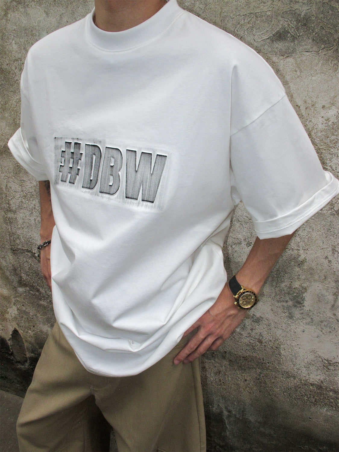 Graphic Letter Emboss Print Short Sleeve T-Shirt WN20868