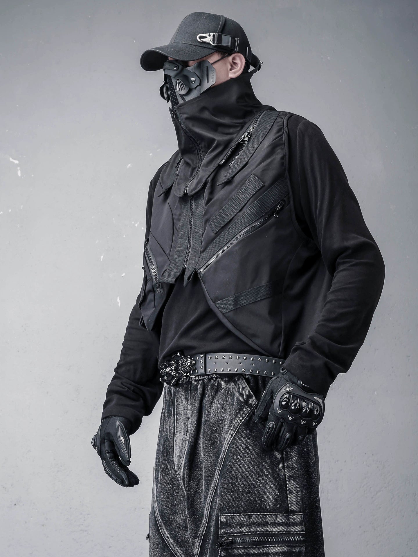 High-Neck Multi Pocket Mix Patch Tactical Vest WN22372