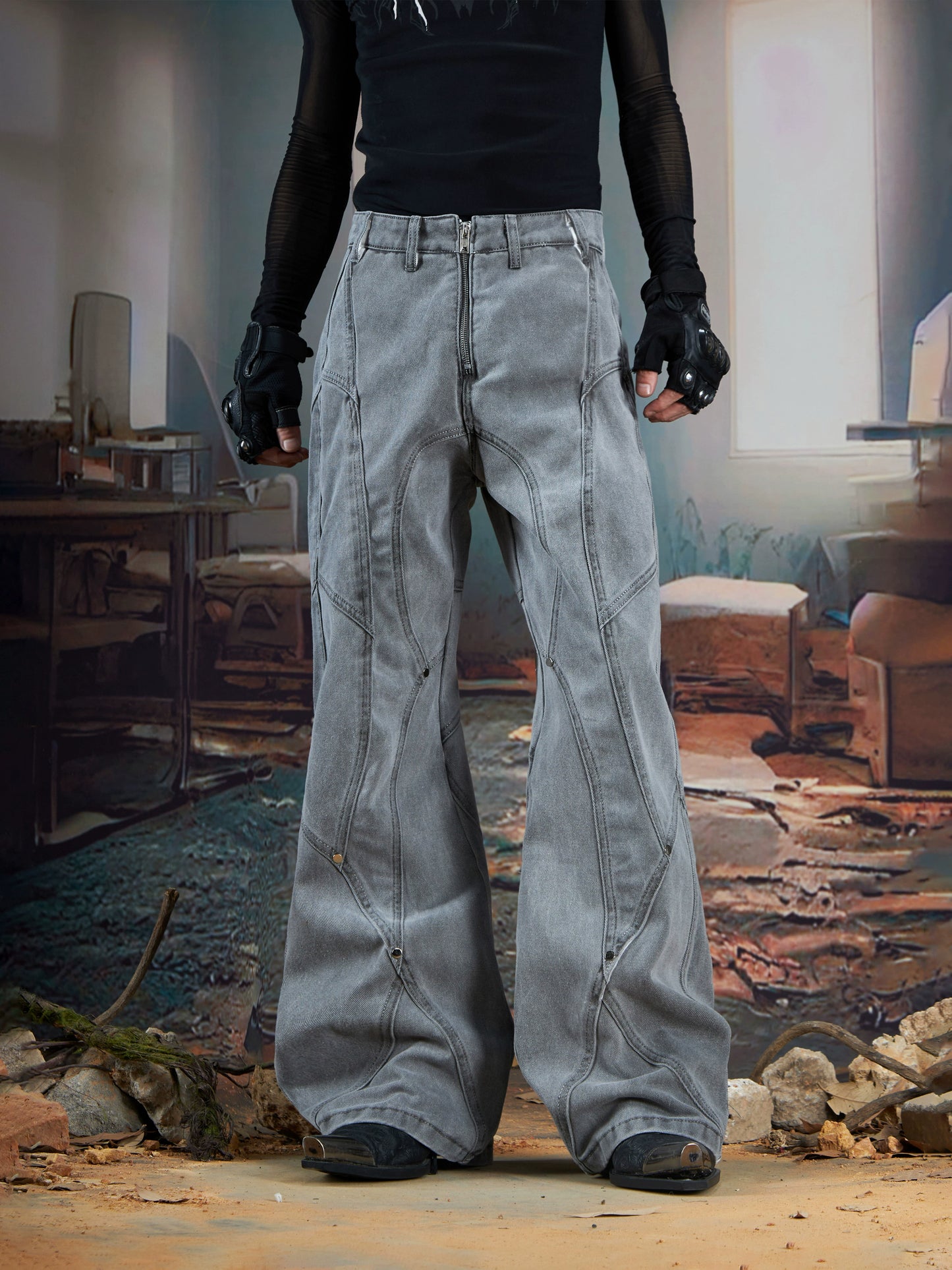 Studs Deconstruction Washed Damage Flare Denim Jeans WN21364