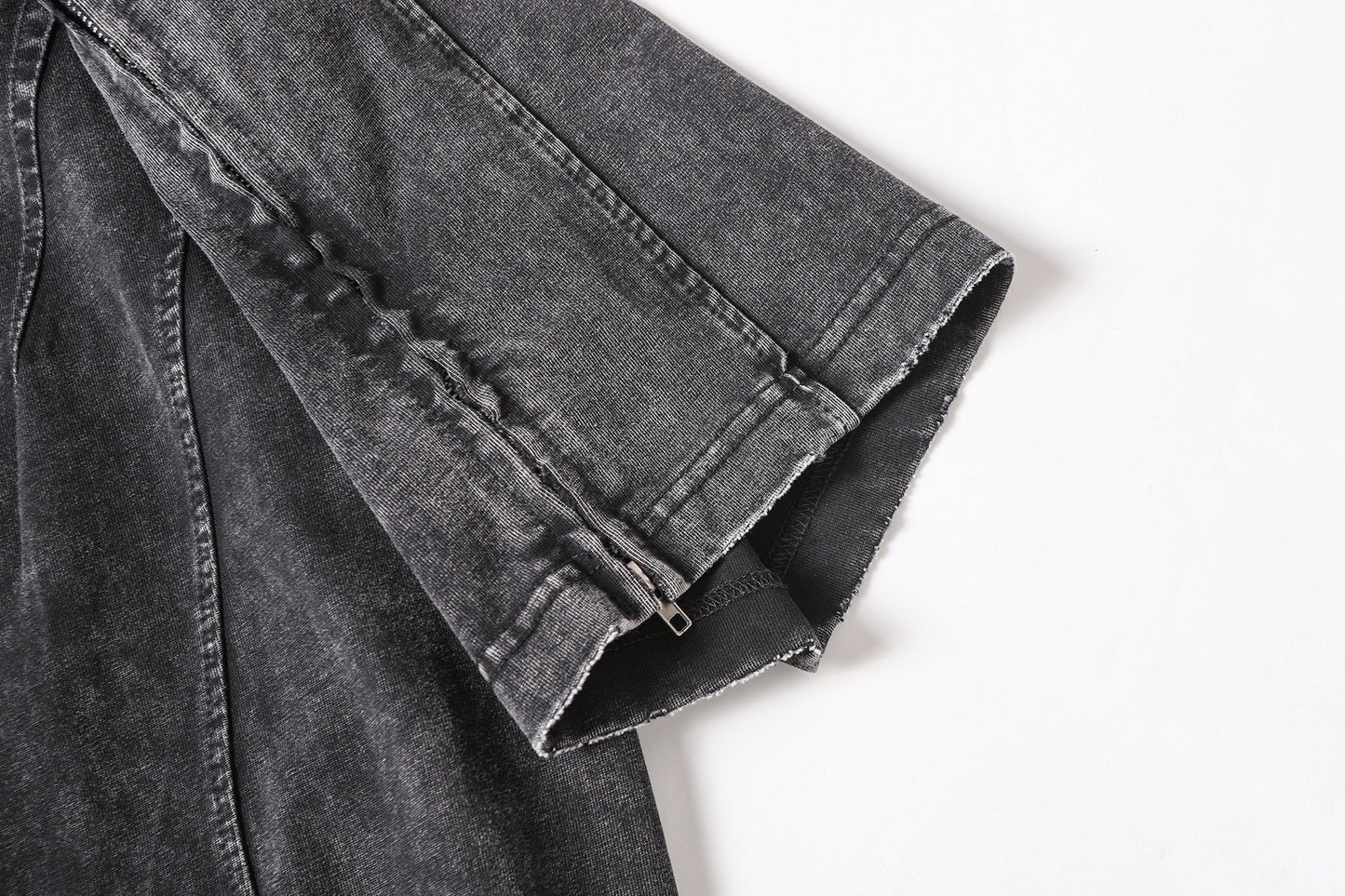 Washed Panel Design Zipper Detail Short Sleeve T-Shirt WN25377