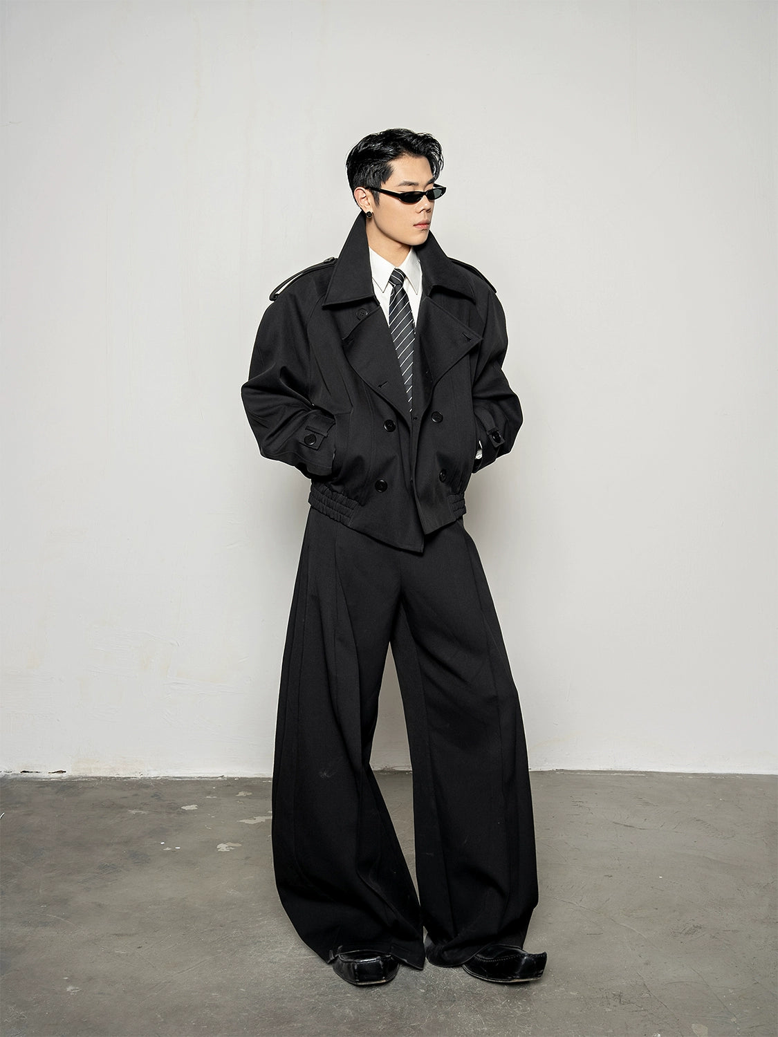 Large Lapel Wide Shoulder Short Jacket WN20875