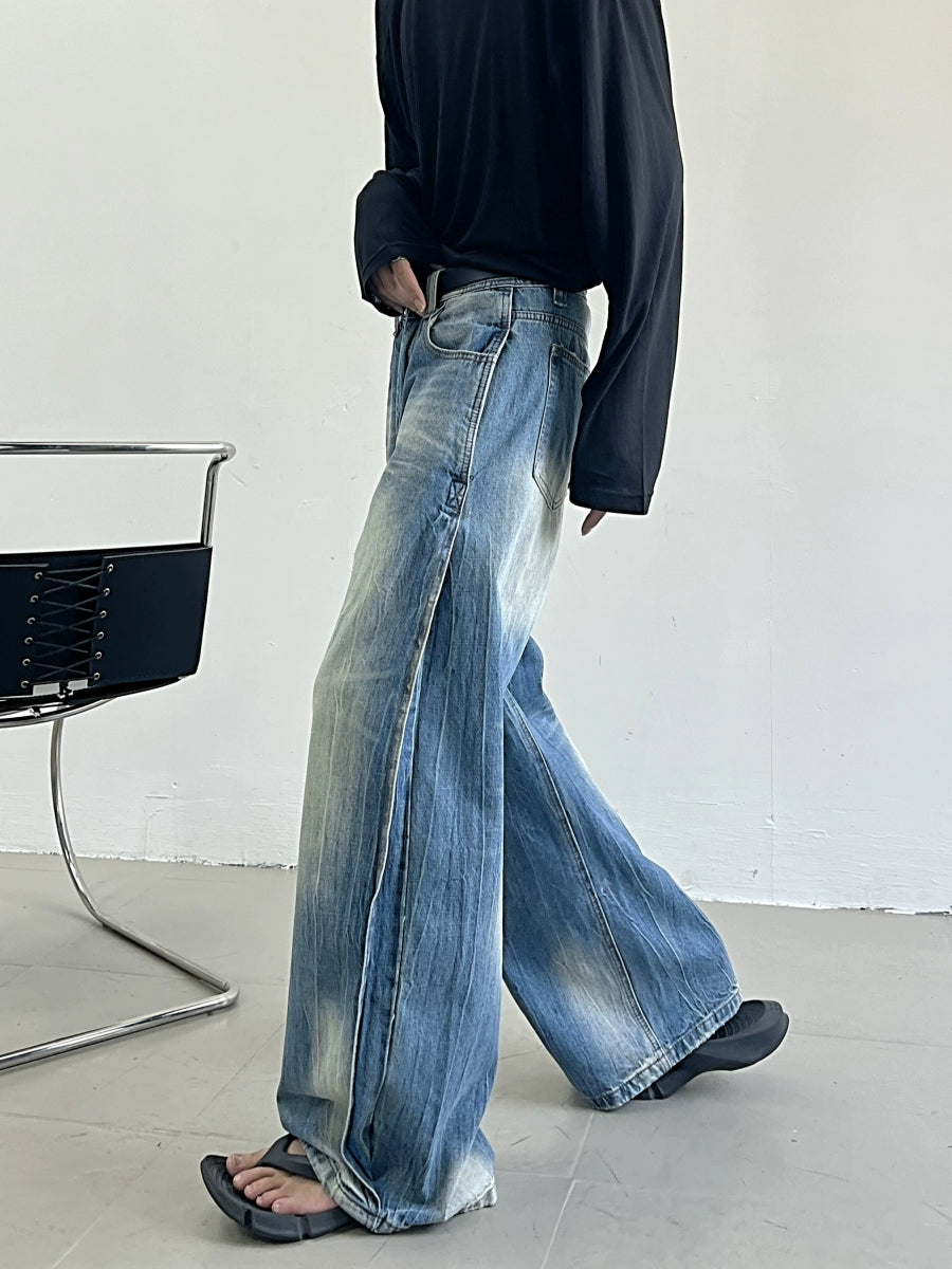 Double-Pleat Washed Wide-Leg Denim Jeans WN11638