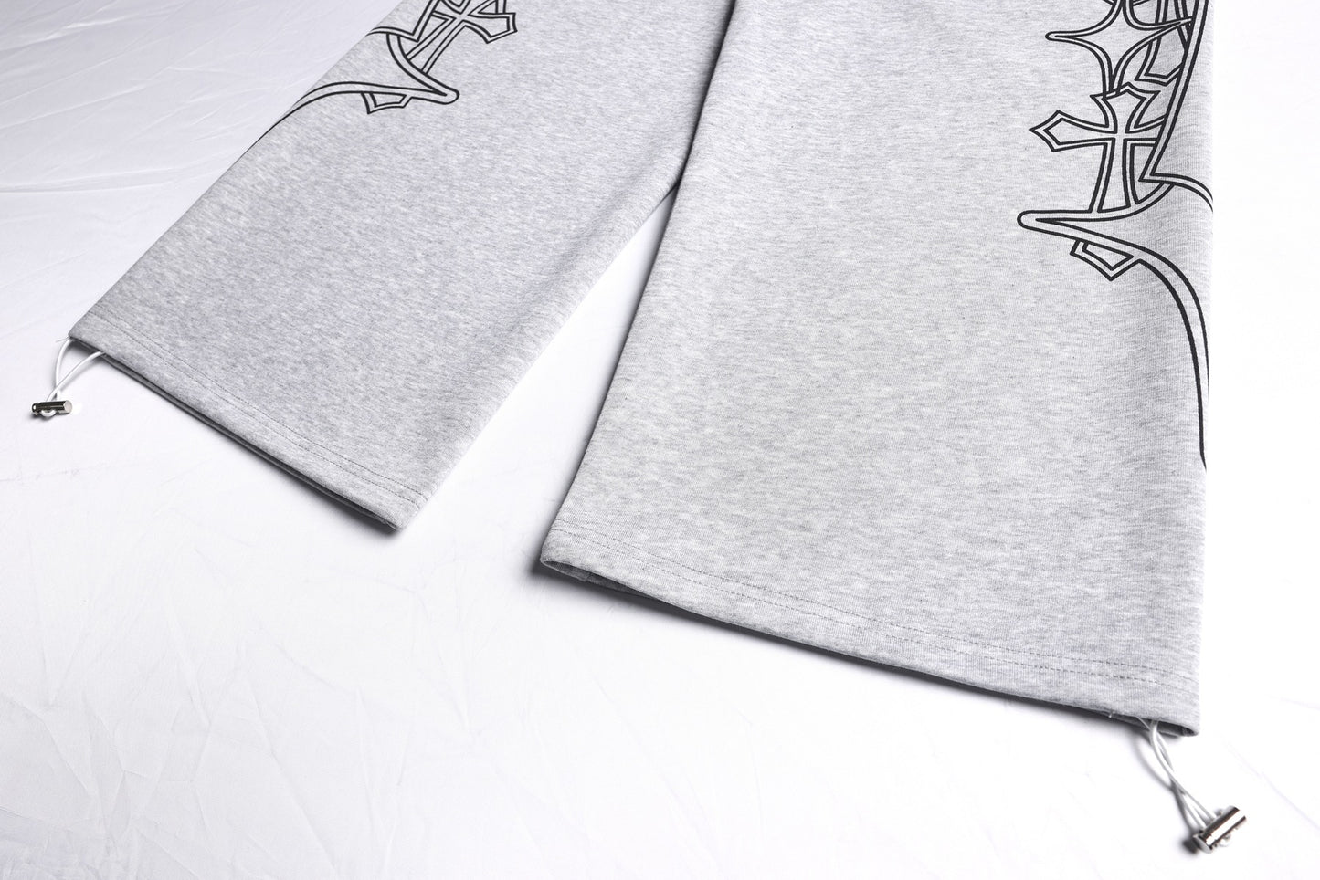 Letter Print Deconstruction Wide Leg Sweatpants WN26110