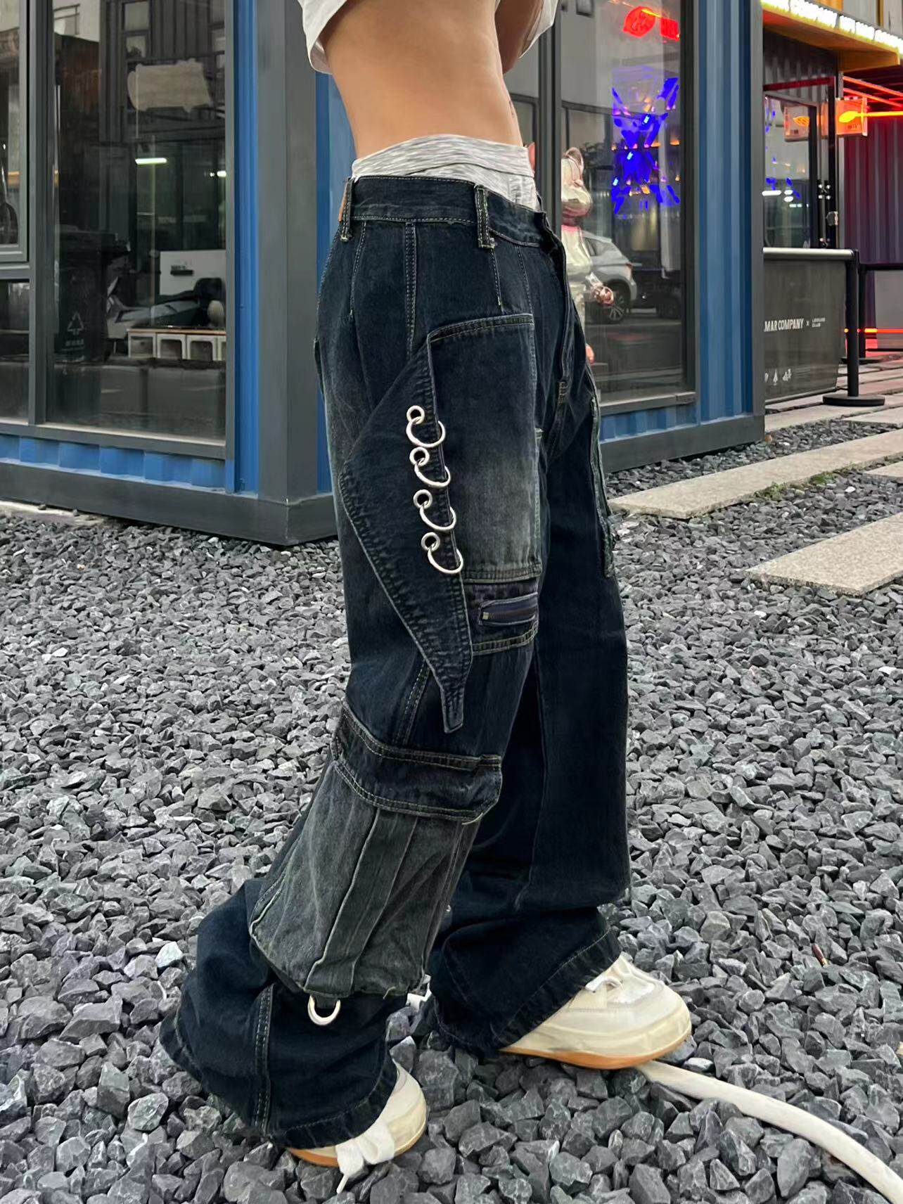 Deconstructed Pocket Washed Damage Wide Leg Cargo Denim Jeans WN24102