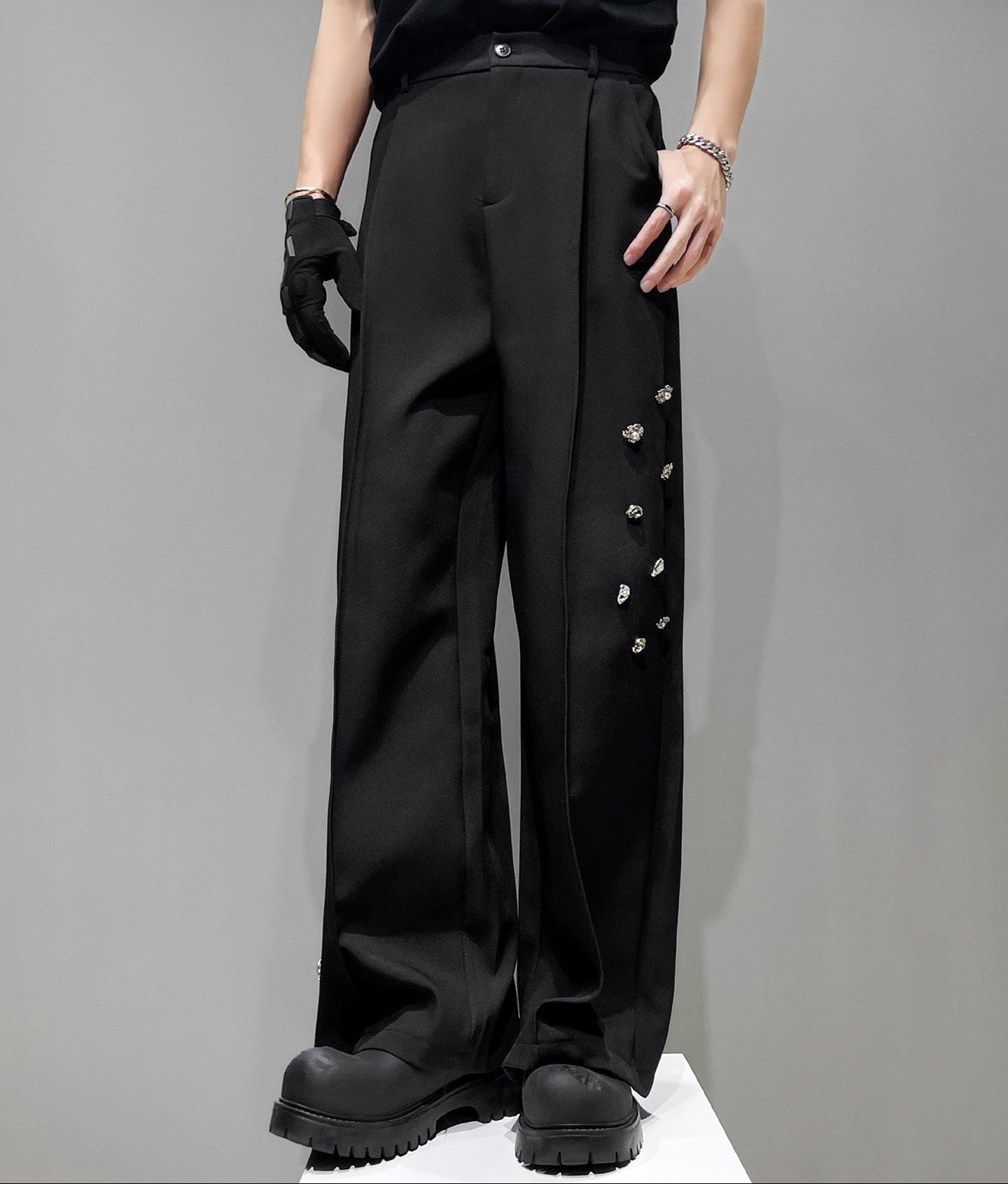 Metal Button Draped Wide Leg Trousers WN23868