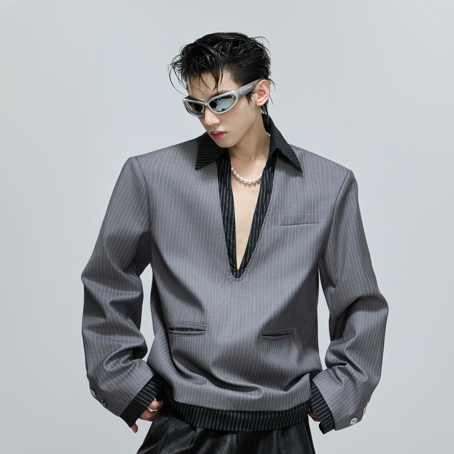 V-Neck Striped Shoulder-Pad Polo Shirt WN21689