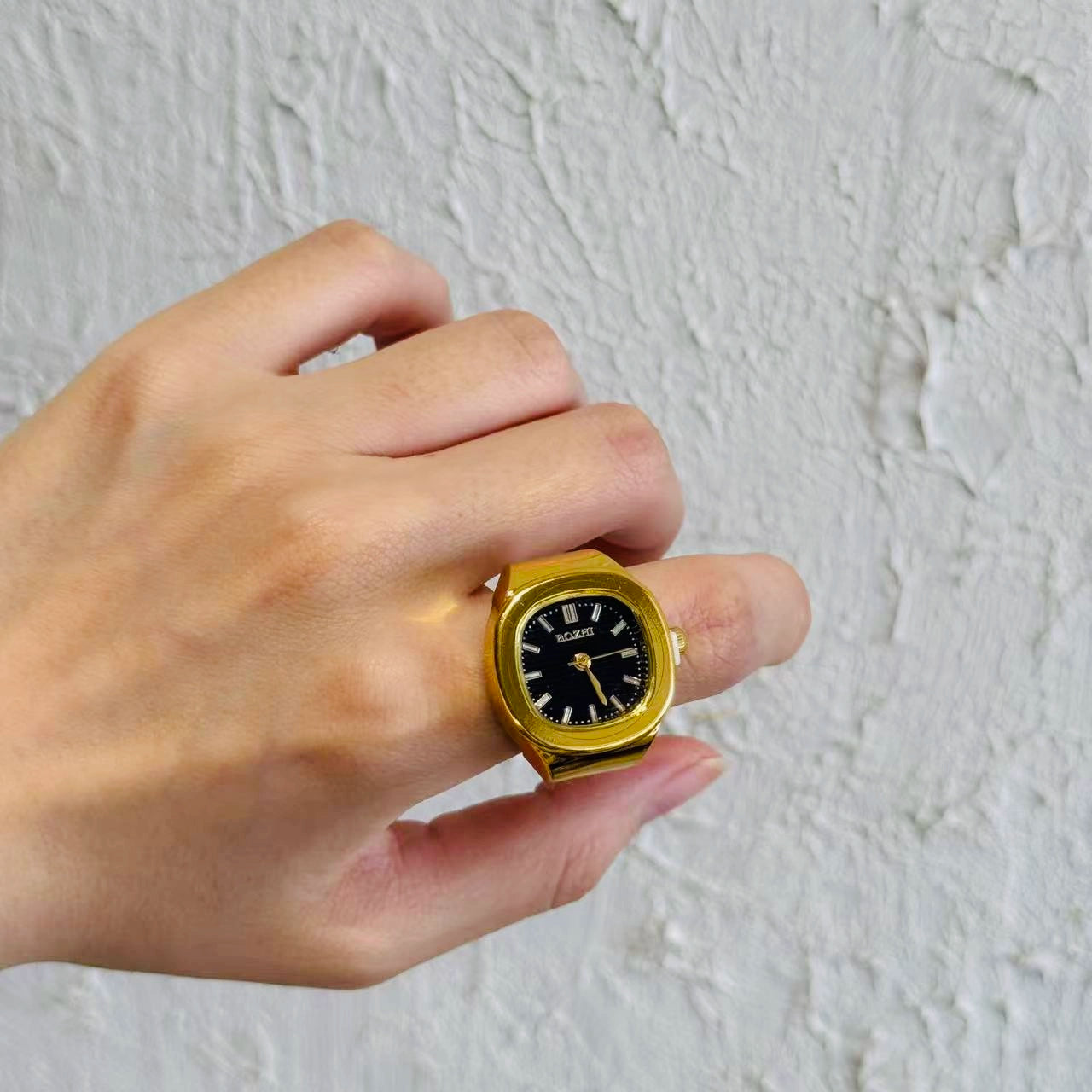 Mini Finger Watch Ring WN21149-K2