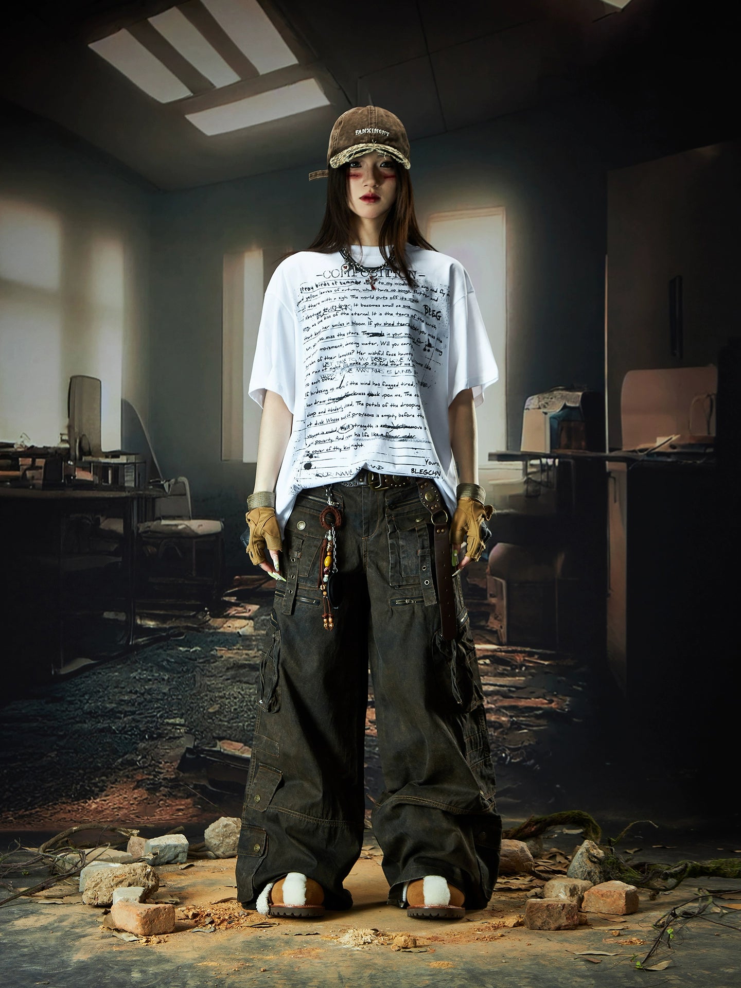 Multi-Pocket Strap Zipper Patchwork Layered Wide Leg Cargo Pants WN18518