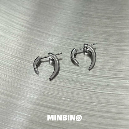 Crescent Design Studs Earrings WN19232