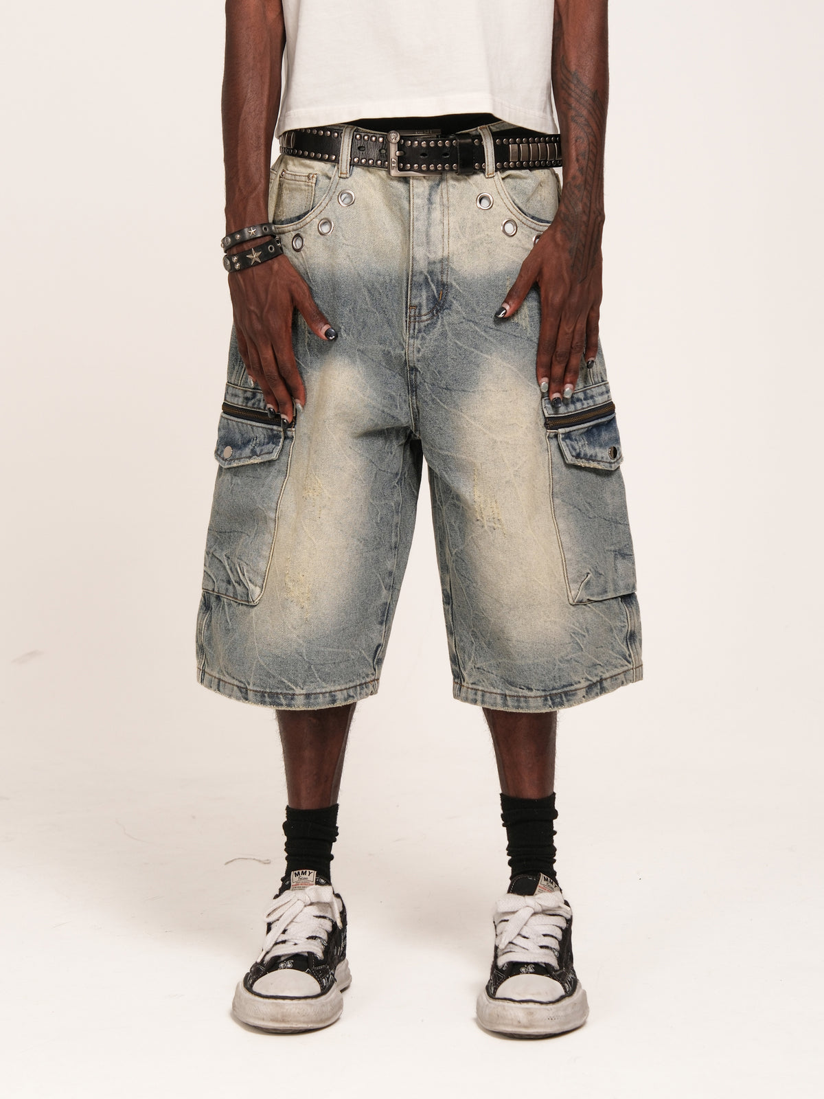 Washed Zip Cargo Denim Half Jeans WN26643