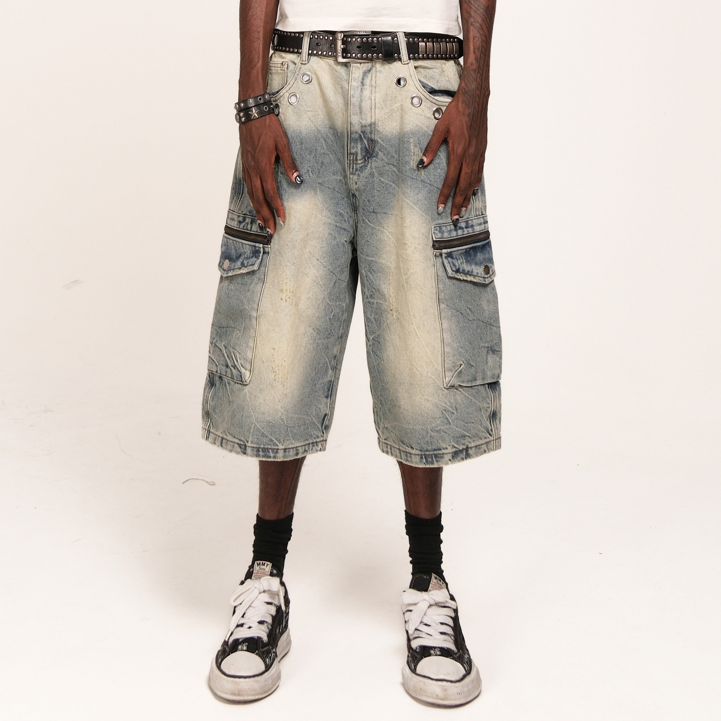 Washed Zip Cargo Denim Half Jeans WN26643