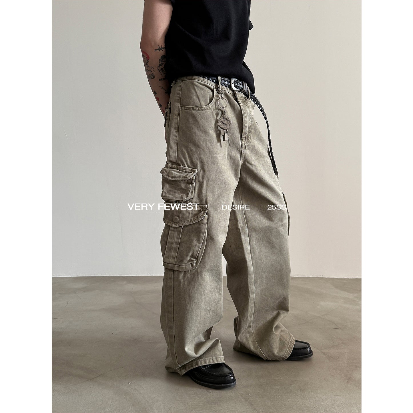 Washed Wide-Leg Straight Cargo Pants WN15287