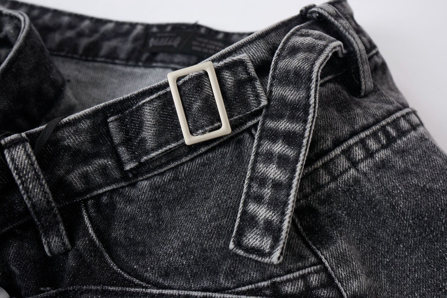 Washed Whisker Metal Buckle Denim Half Pants WN25513
