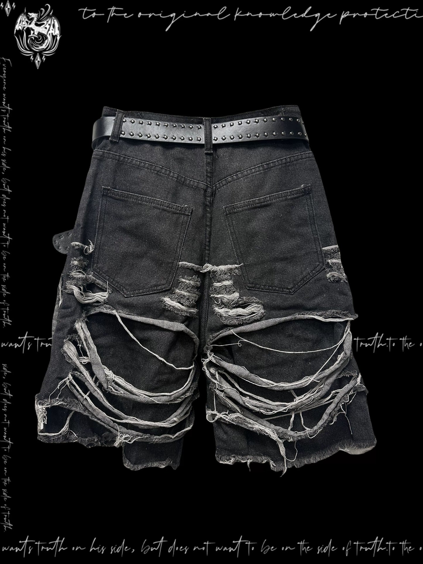Washed Damage Design Five Pocket Half Denim Jeans & Belt & Waist Chain WN20092