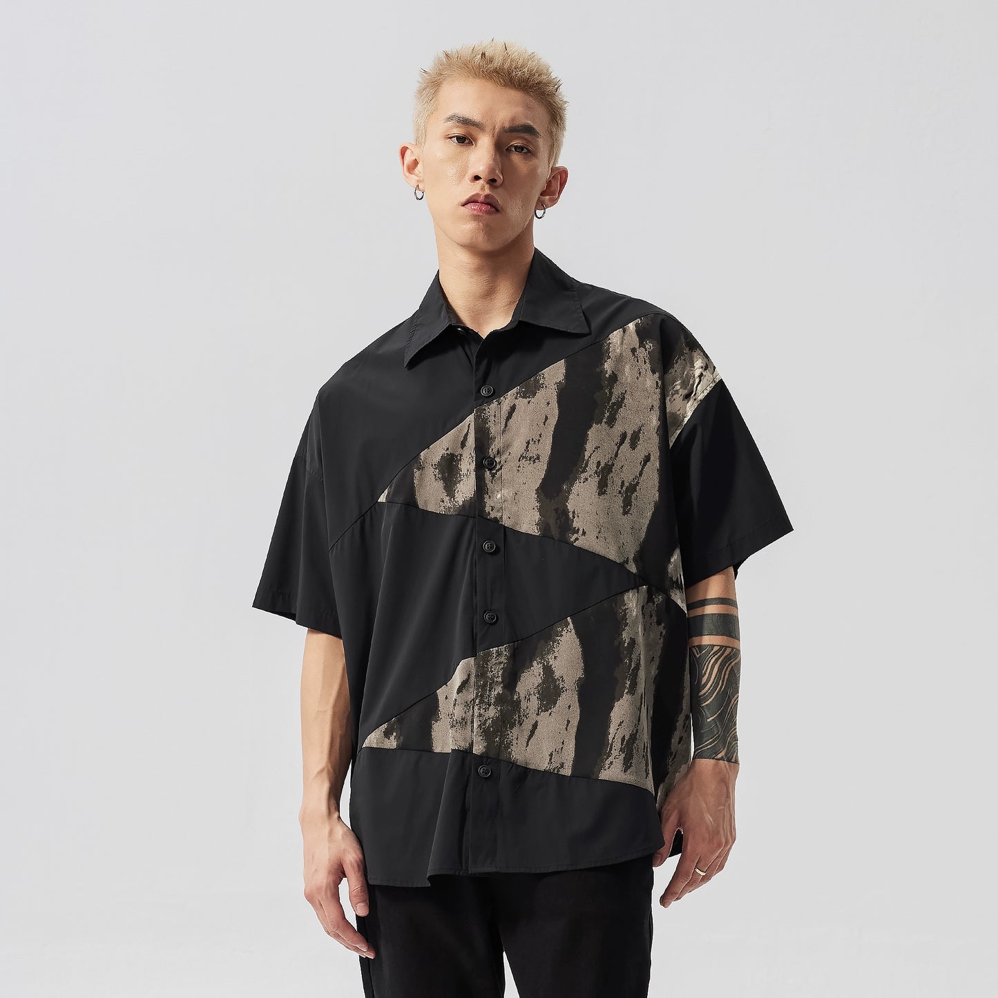 Deconstruction Tie-Dye Patchwork Oversize Short Sleeve Shirt WN17540