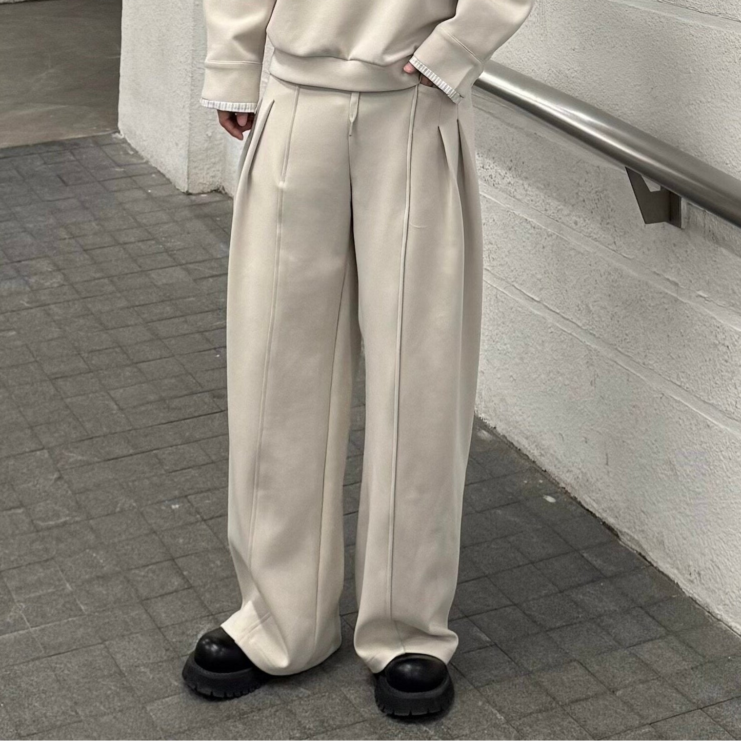 Fake Layered Striped-Collar Oversize Long Sleeve T-Shirt & Draped Wide Leg Pants Setup WN25224
