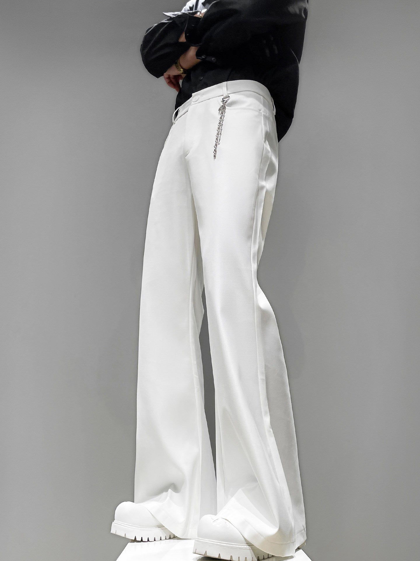 Metal Chain Draped Flare Trousers WN23856