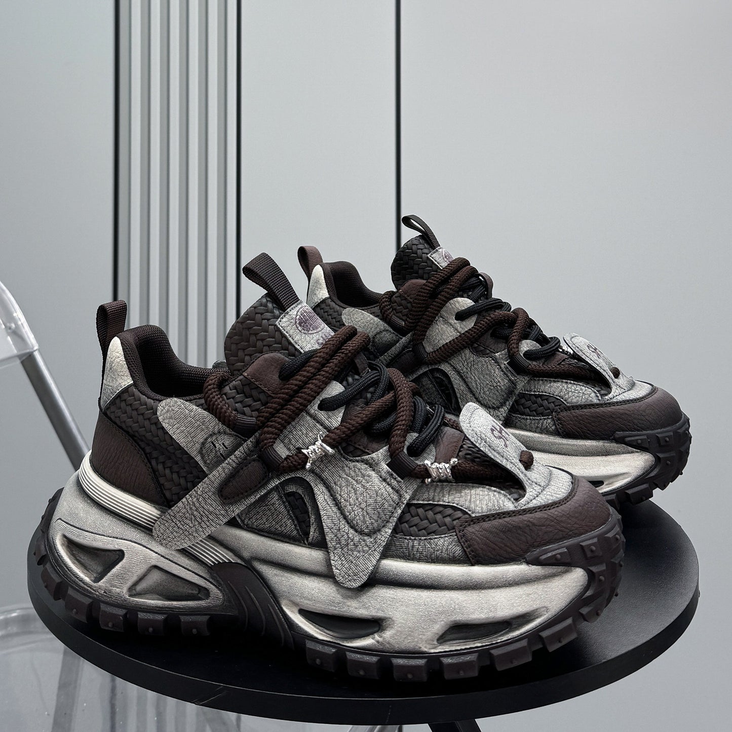 Platform Height-Increasing Damage Dad Sneakers WN24738