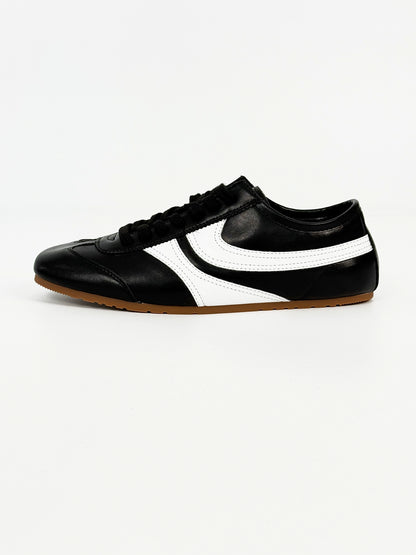 Flat Bottom Design Sneakers WN19140