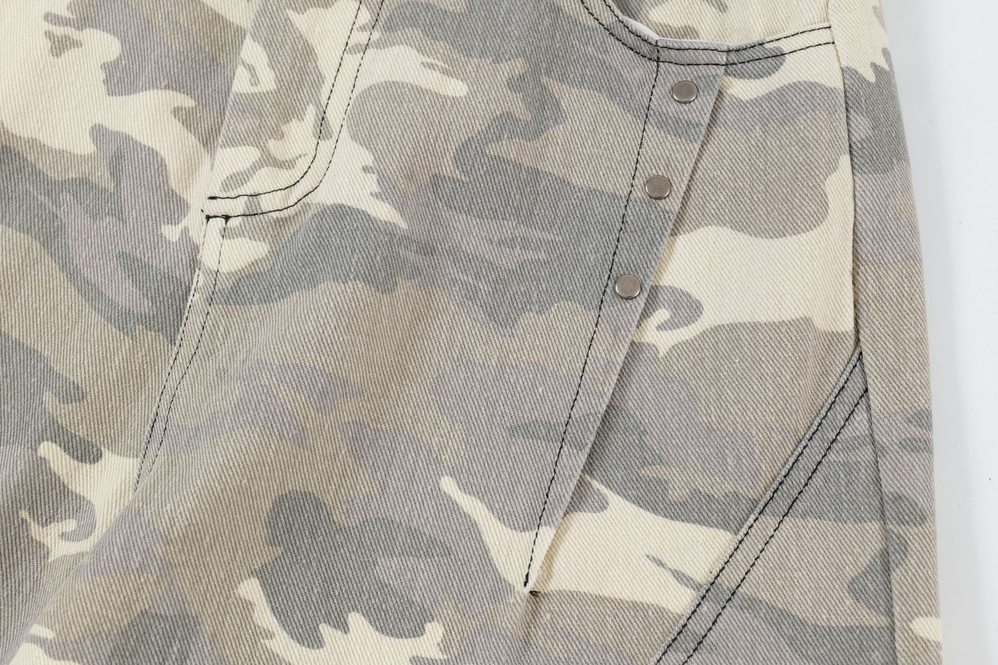 Camouflage Washed Straight Cargo Denim Jeans WN12745