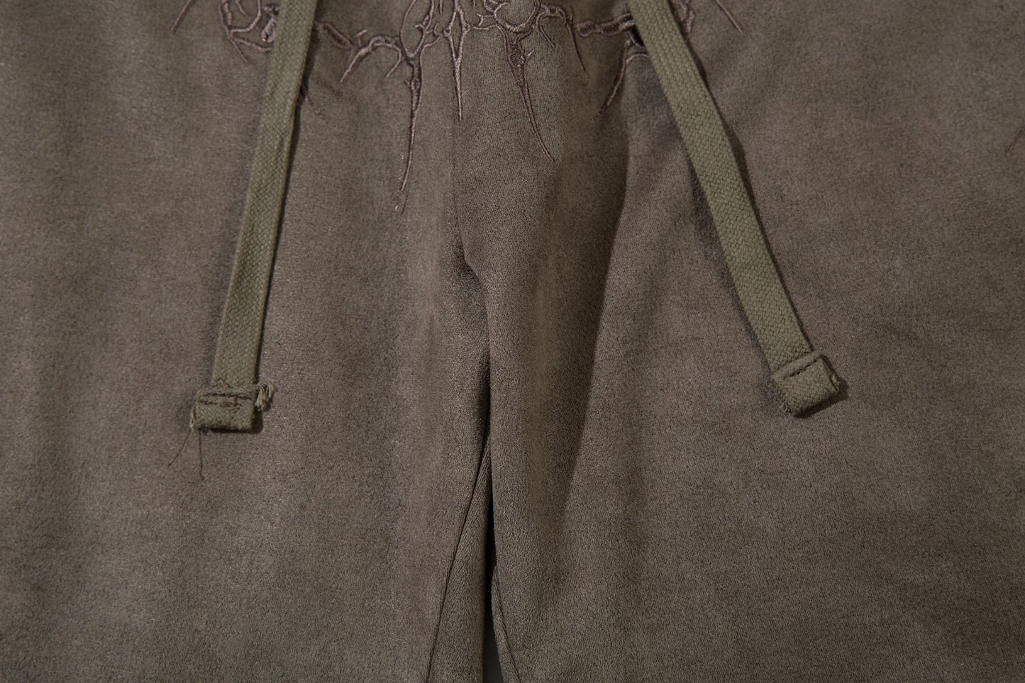 Suede Embroidery Wide Leg Half Pants WN16205