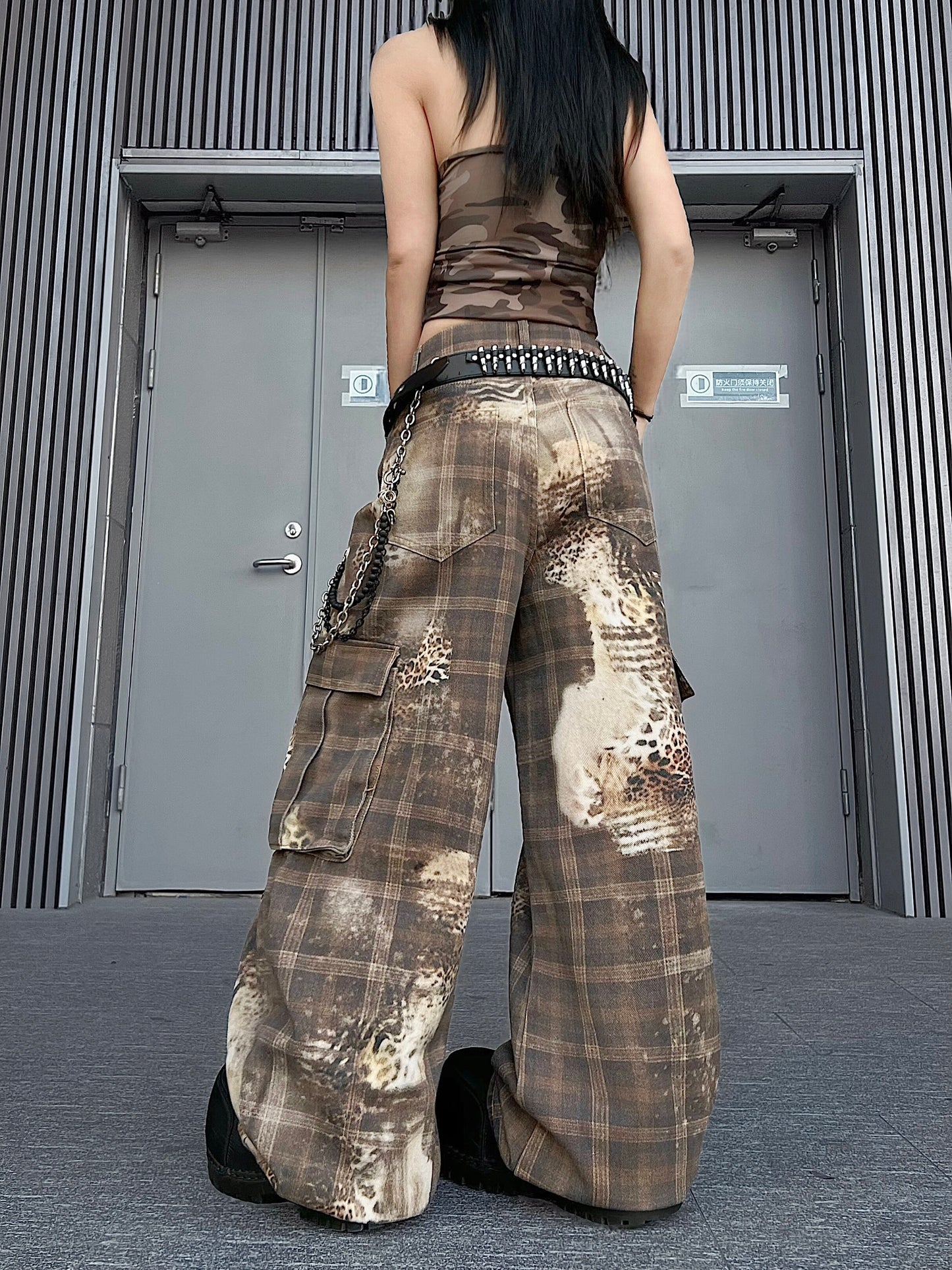 Leopard Plaid Print Curved Cargo Pants WN24198