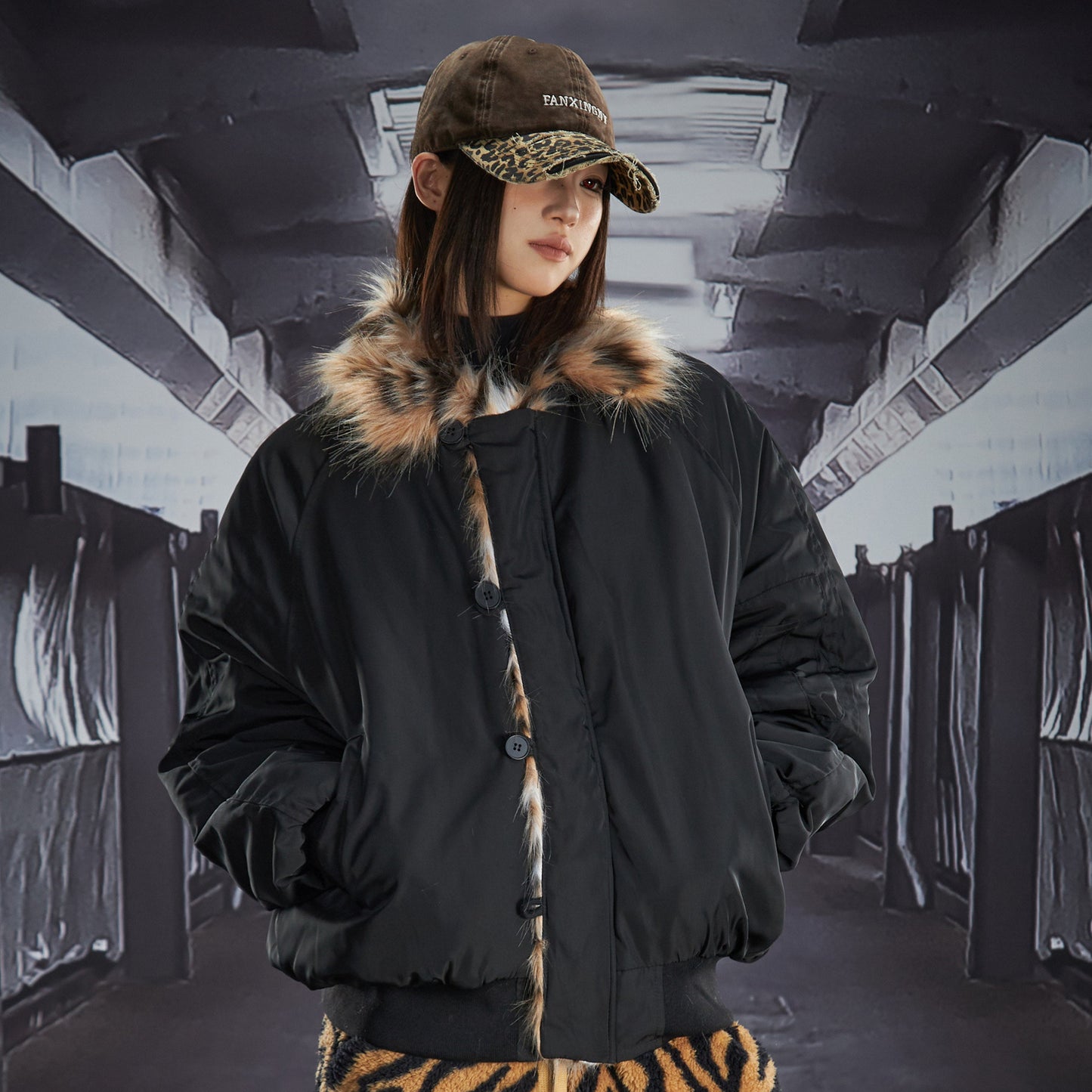 Leopard Fake Fur Lapel Short Padded Jacket WN22842