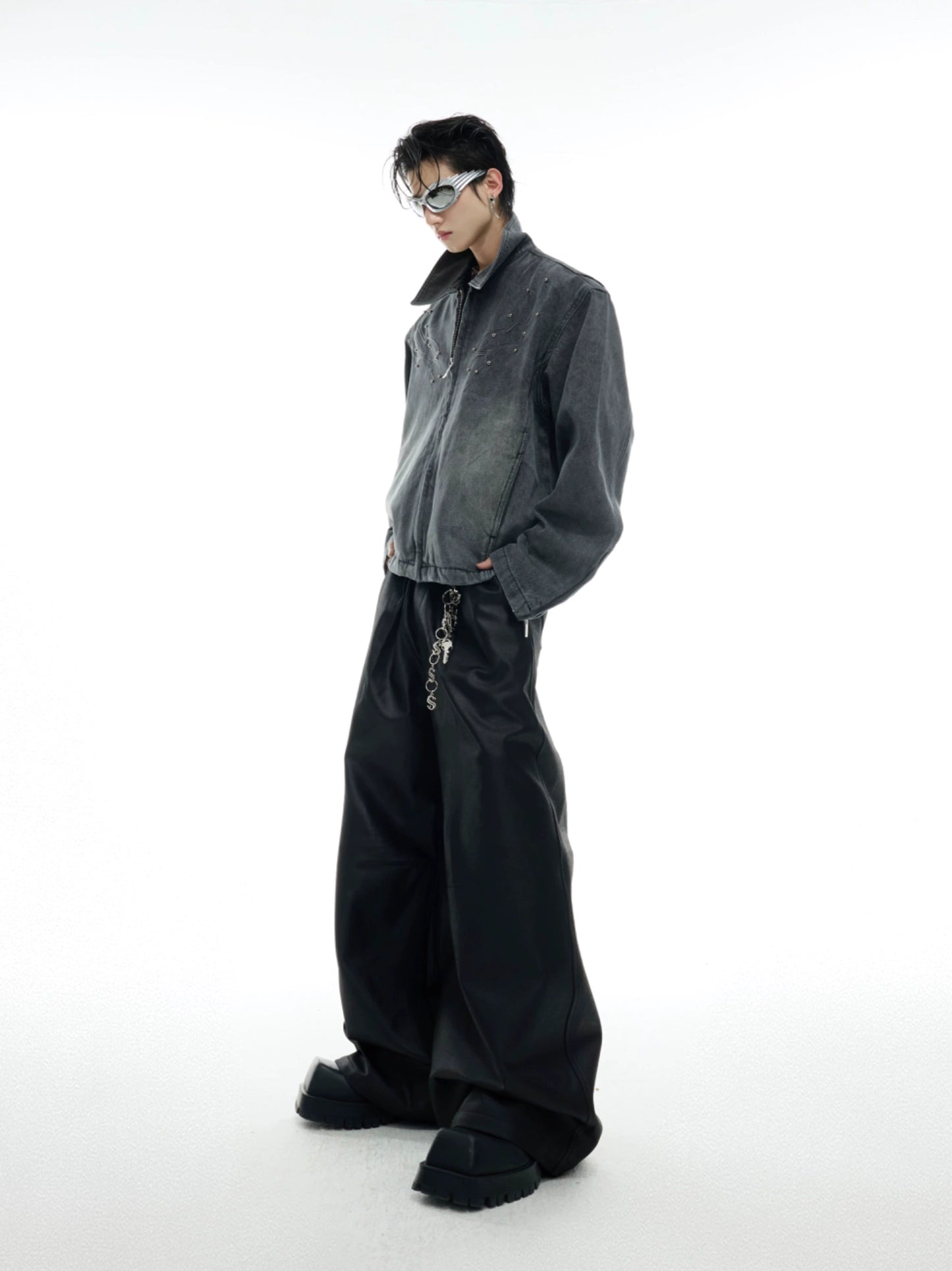 Washed Studs Spine Short Denim Zipper Jacket WN16329