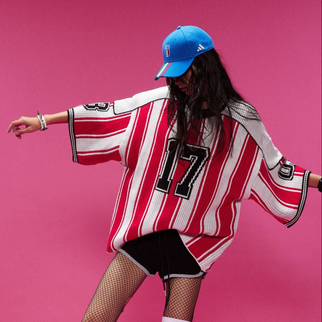 Number Stripe V-Neck Short Sleeve Knit T-shirt WN25630