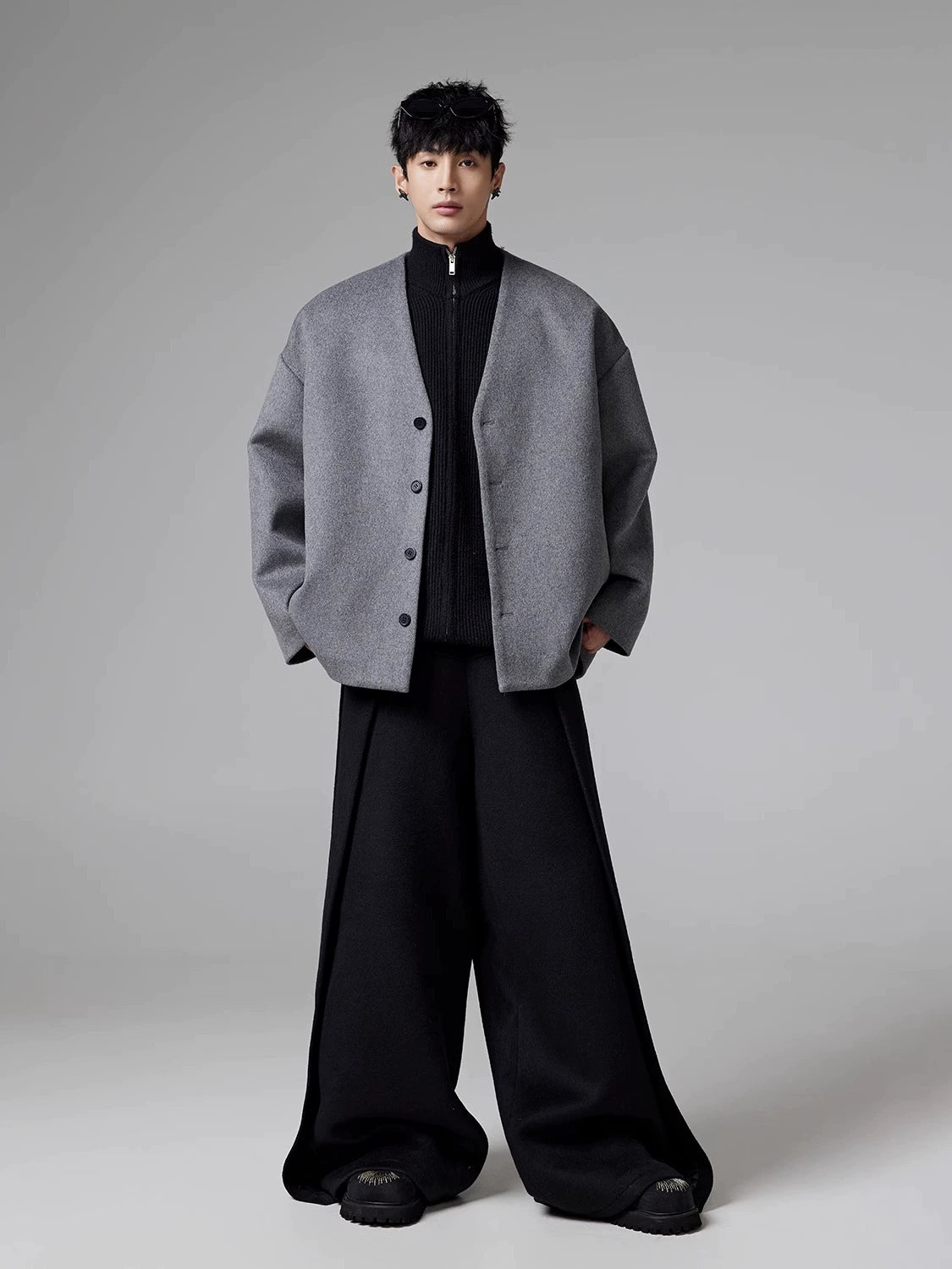 Collarless Solid Oversize Wool Knit Cardigan WN13340