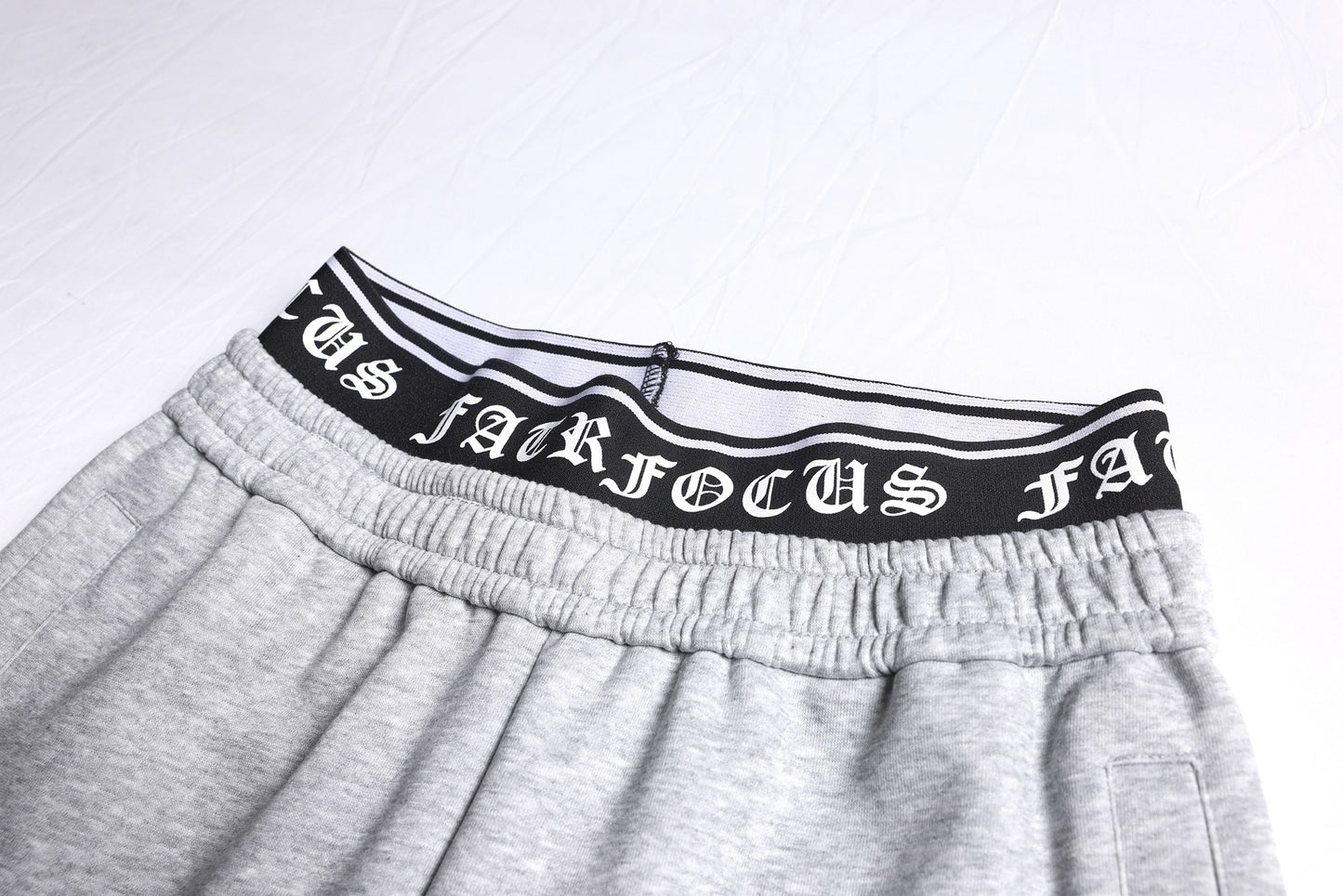 Letter Print Deconstruction Wide Leg Sweatpants WN26110