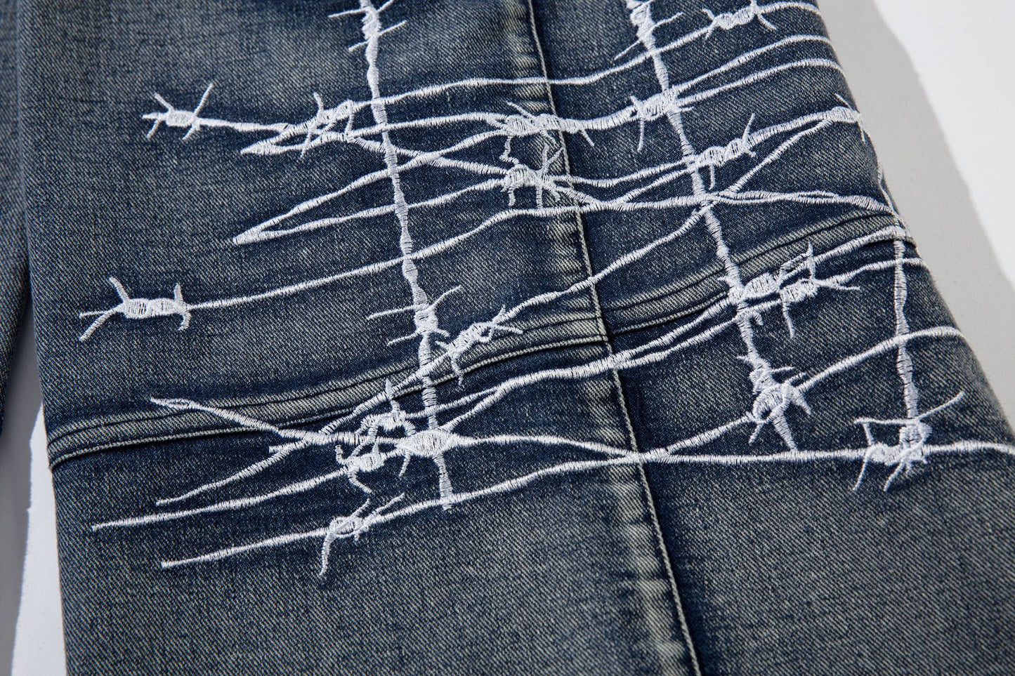 Embroidery Wide-Leg Cargo Denim Jeans WN11366