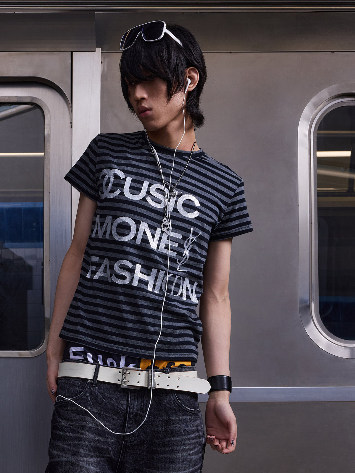 Stripe Letter Logo Print Short Sleeve T-Shirt WN27226