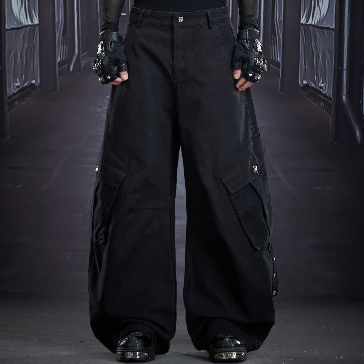 Deconstruct Patchwork Multi Pocket Cargo Pants WN22893