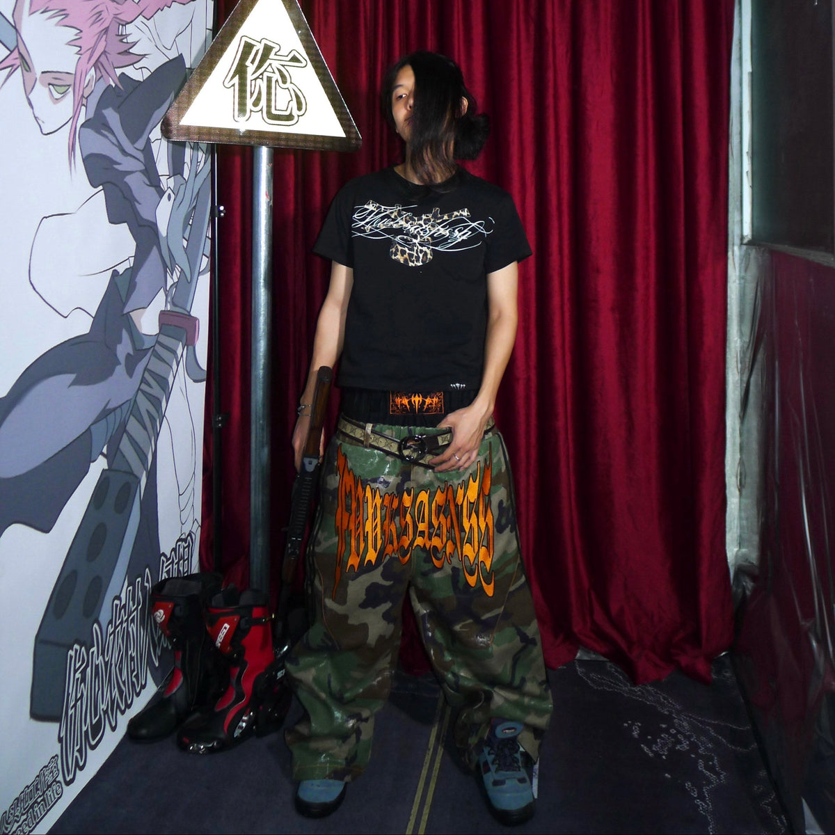 Typography Print Camo Wide Leg Cargo Pants WN27381