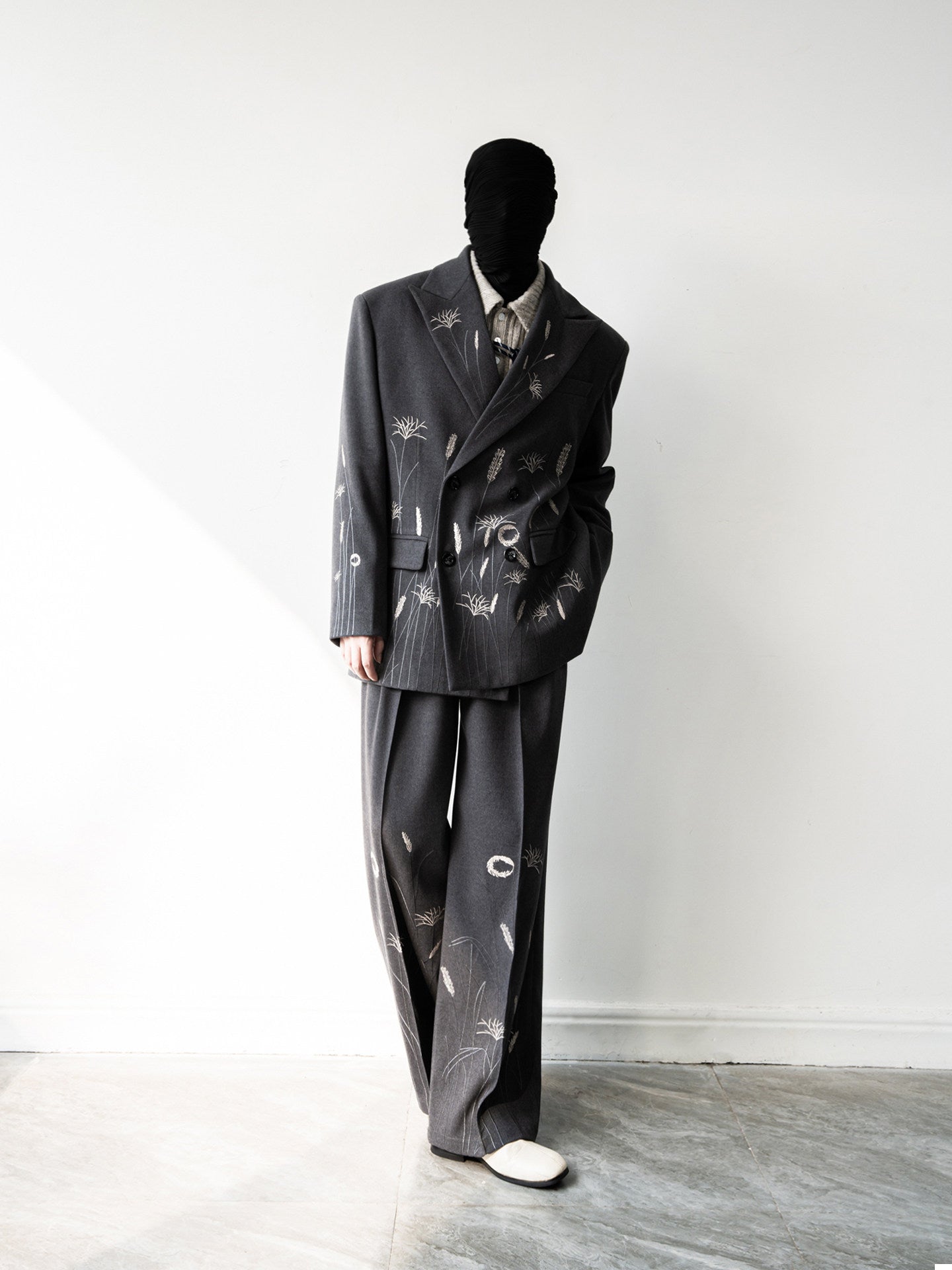 Floral Embroidery Double-Breasted Tailored Jacket & Wide-Leg Trousers Setup WN23641