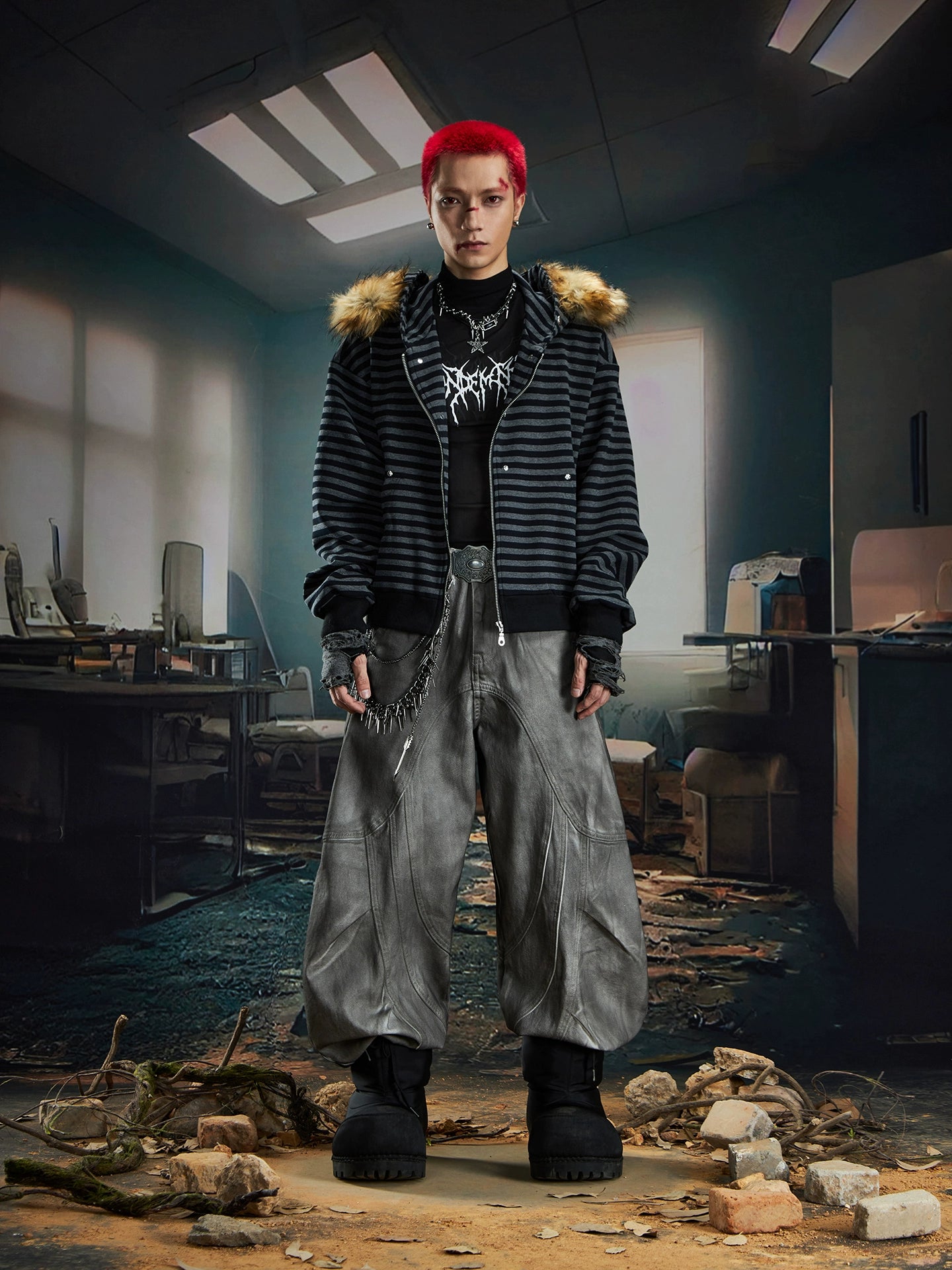 Dirty Wash Curved Wide Leg Denim Jeans WN20590