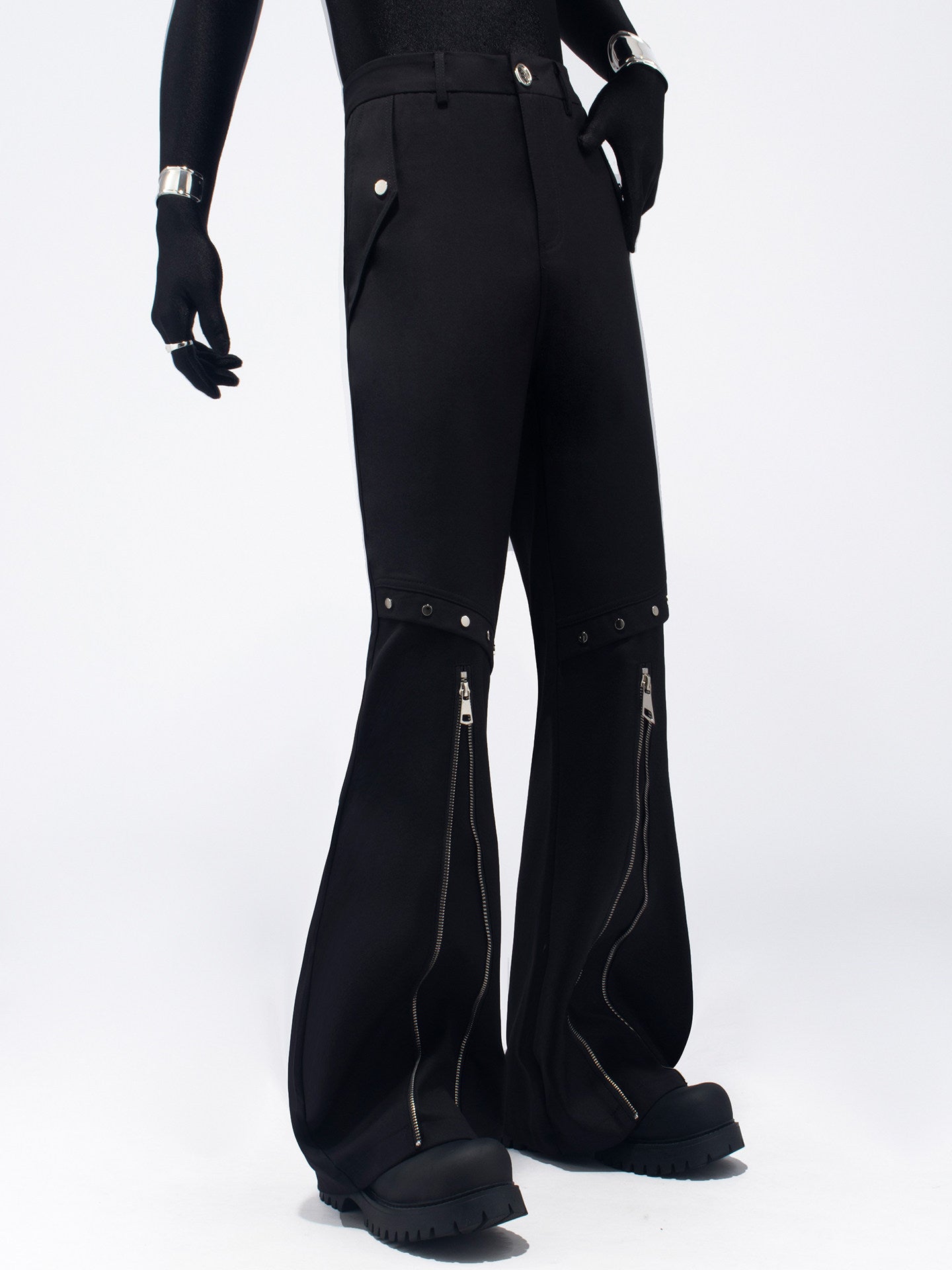 Studs Zipper Seam Flare Trousers WN23701