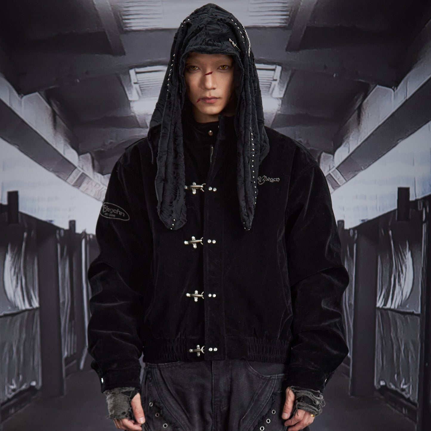 Stand Neck Metal Buckle Short Suede Jacket WN22809