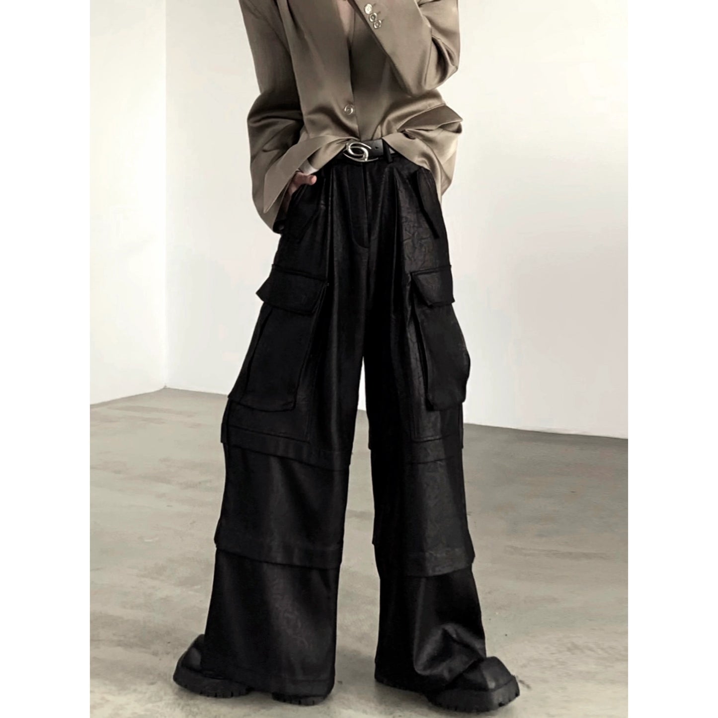 Pleates Wide-Leg PU Leather Cargo Pants WN9173