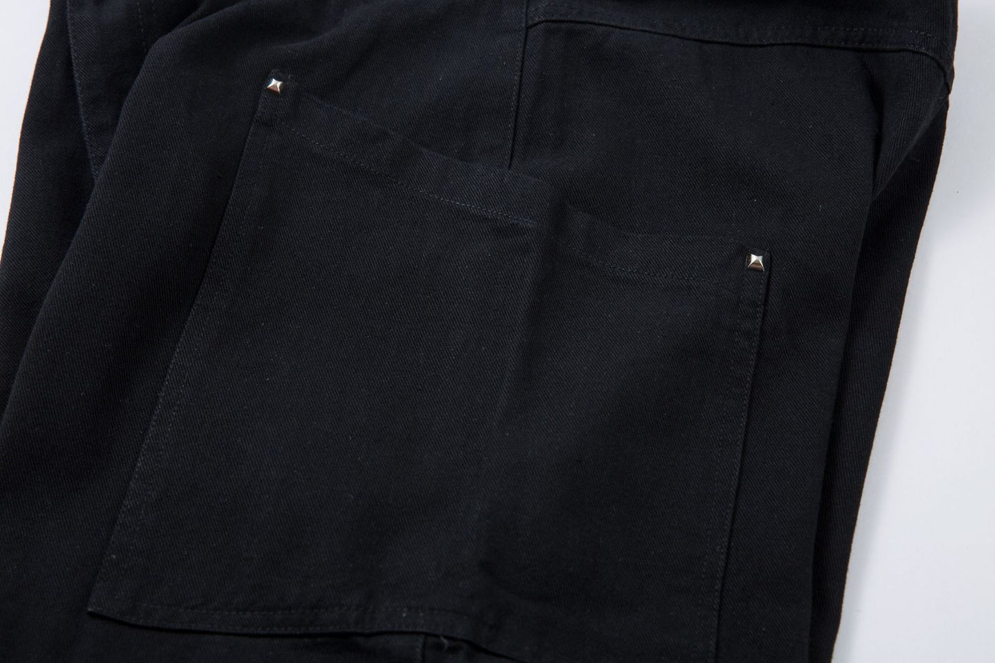 Studs Accent Design Wide Leg Denim Jeans WN18571