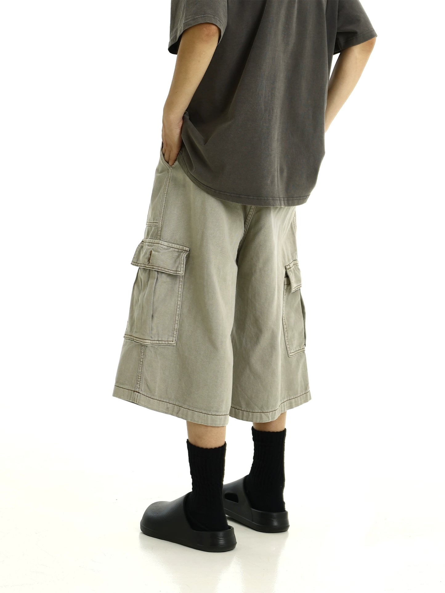 Large Pocket Wide Leg Cargo Short Pants WN8267